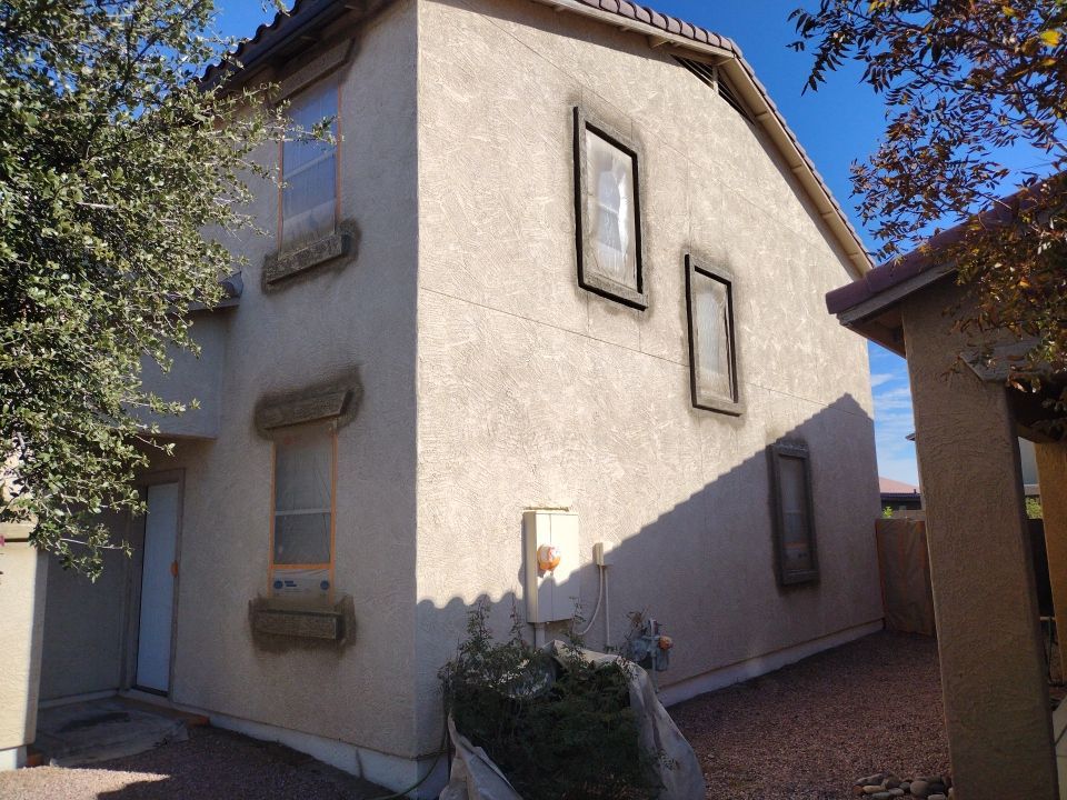 Exterior Painting using Dunn-Edwards EVERSHIELD®  by Crash of Rhinos Painting & Garage Floors