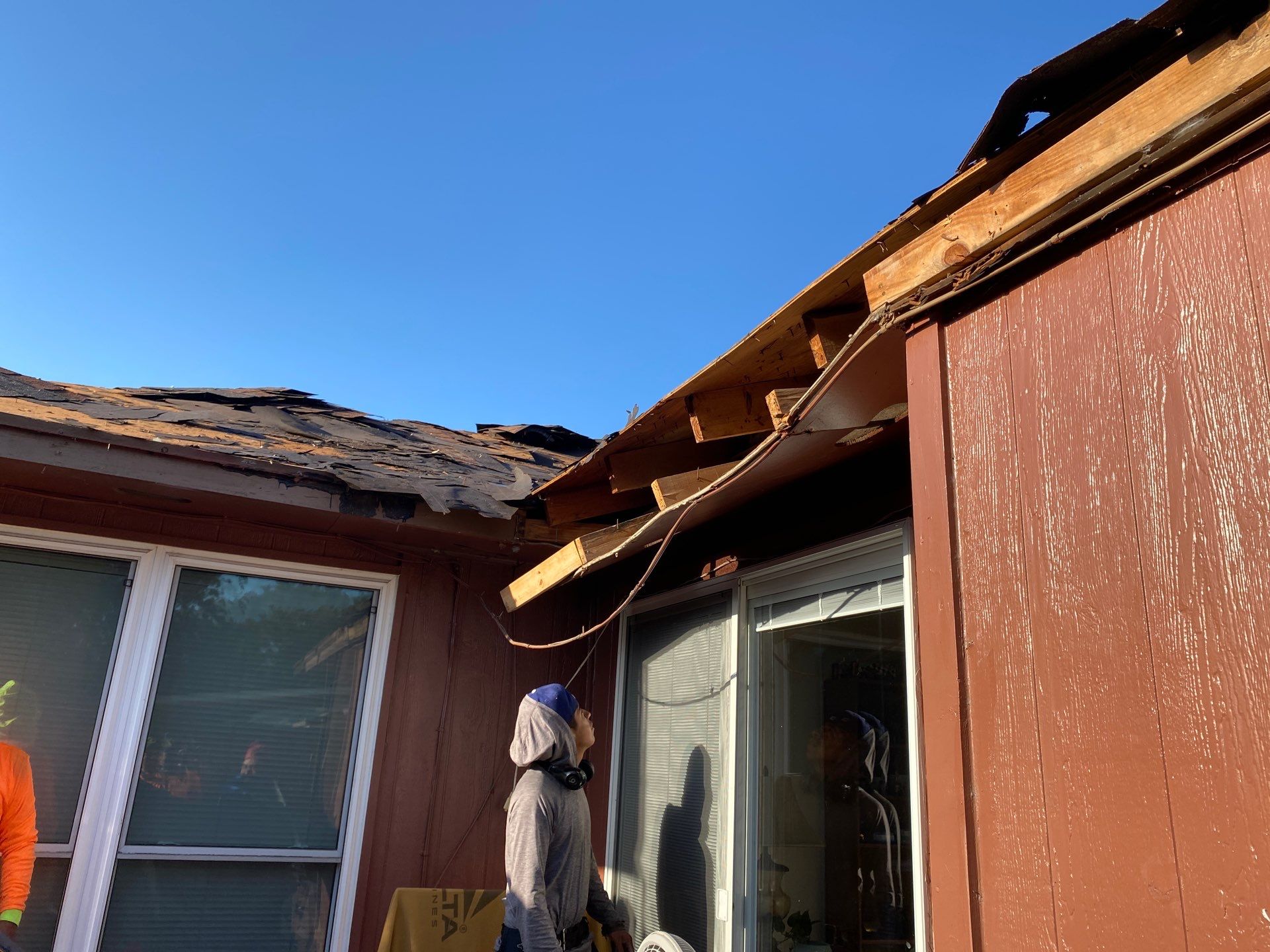 Roof Replacement Houston by Roof Repair Company