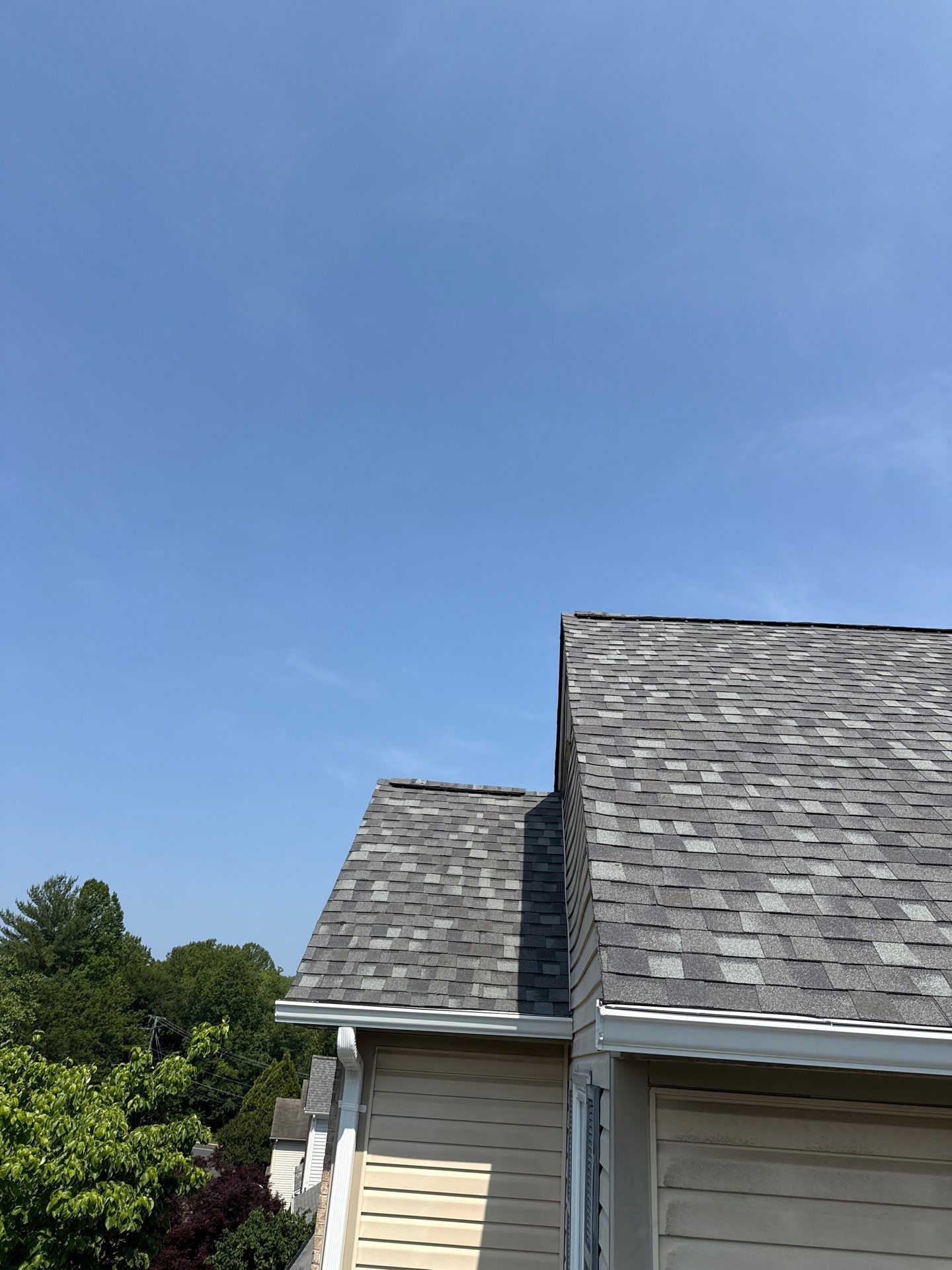 Springfield: Residential Roof Replacement with CertainTeed Landmark PRO in Max Def Georgetown Gray by RM Banning, Inc.