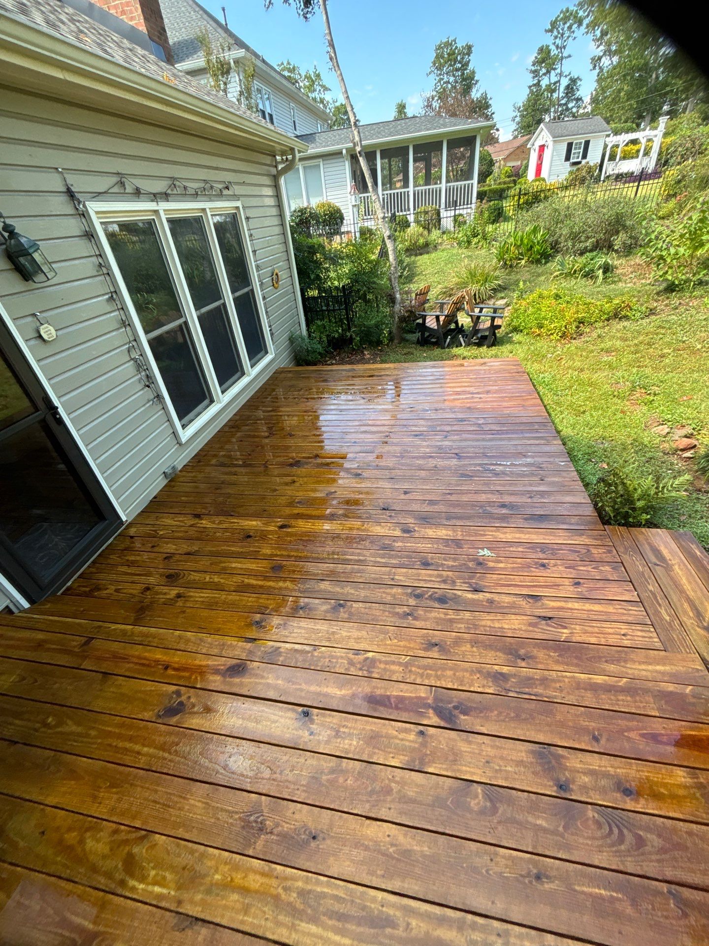 Wood Deck using Wood Sealant by DuraSeal