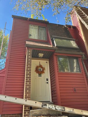 Mastic Quest Full Russet Red Home in Pittsburgh