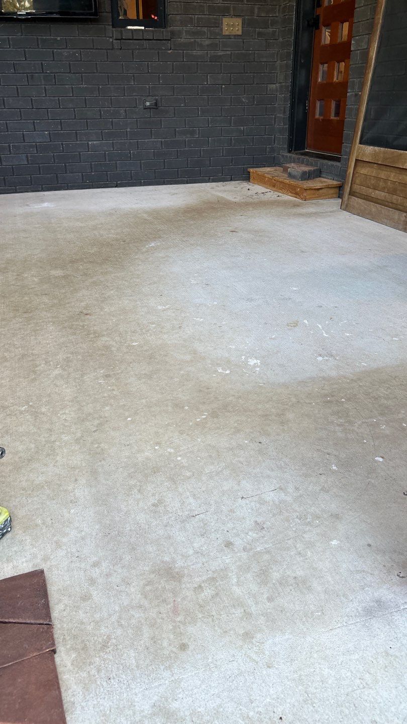 Terra cotta porch  by Footprints Floors of Nashville