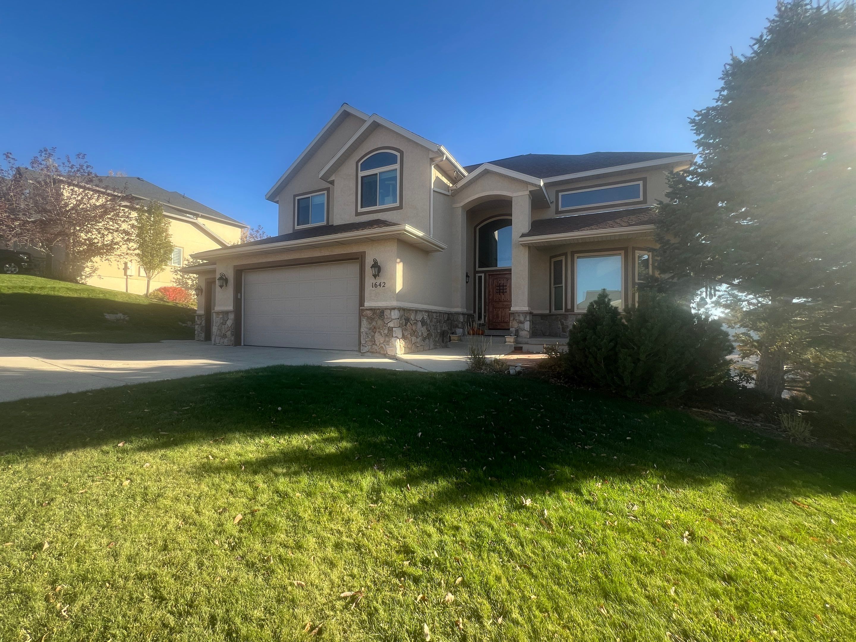 Draper | Master Stucco Conversion | Cobblestone, Iron Gray & Woodtone by Ideal Siding Utah
