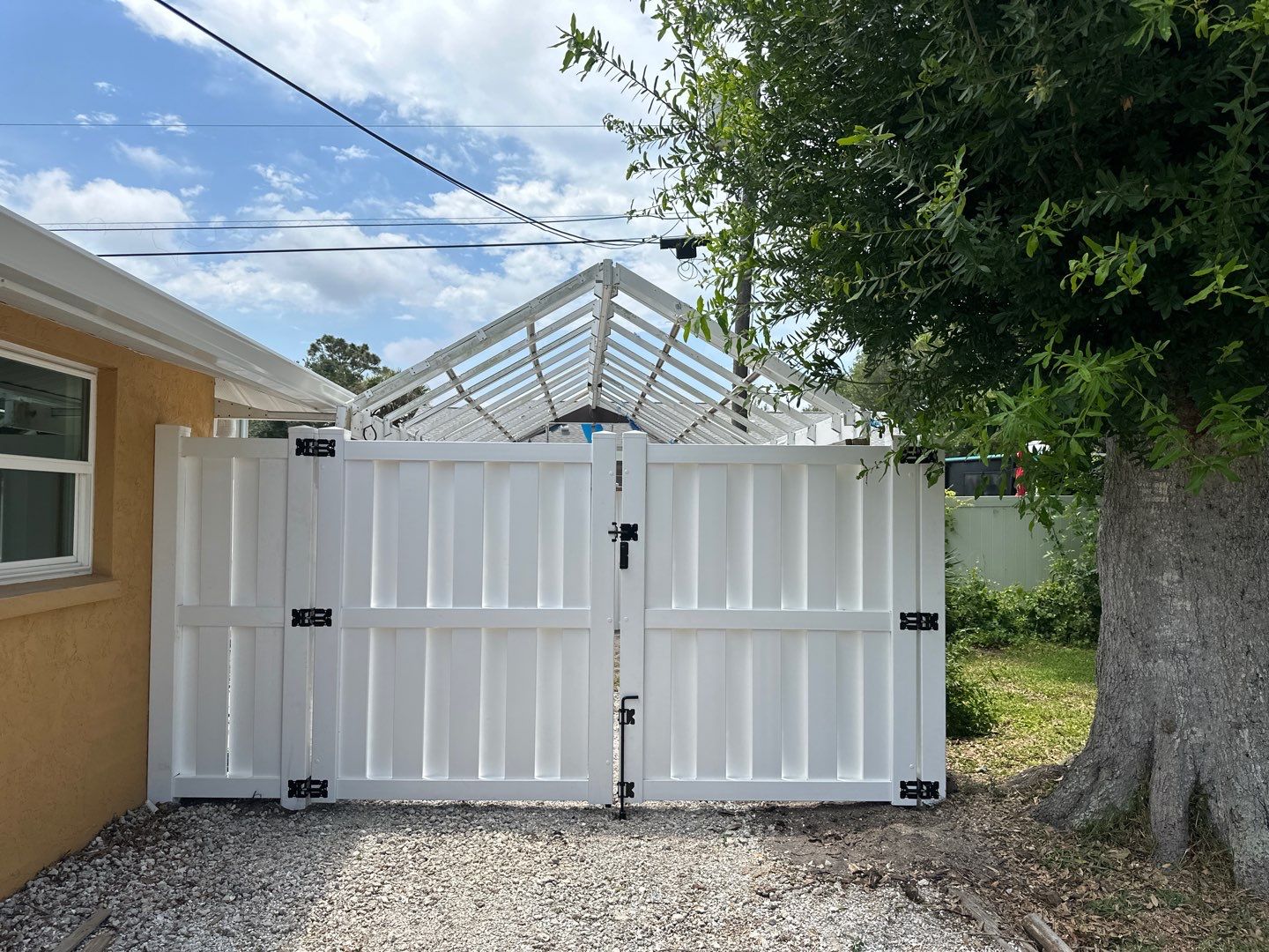 Vinyl Fence Installation using 6Ft Shadowbox Vinyl Privacy Fence by Asap fence and gates, LLC