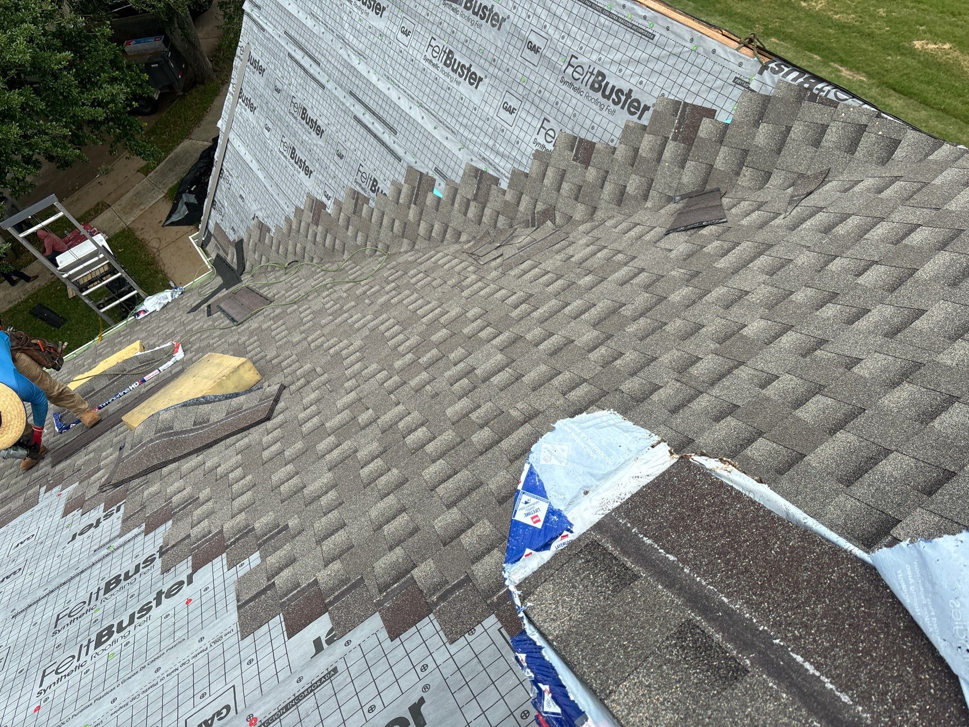 Roof Replacement in Austin Park, Sugar Land TX by Roof Repair Company