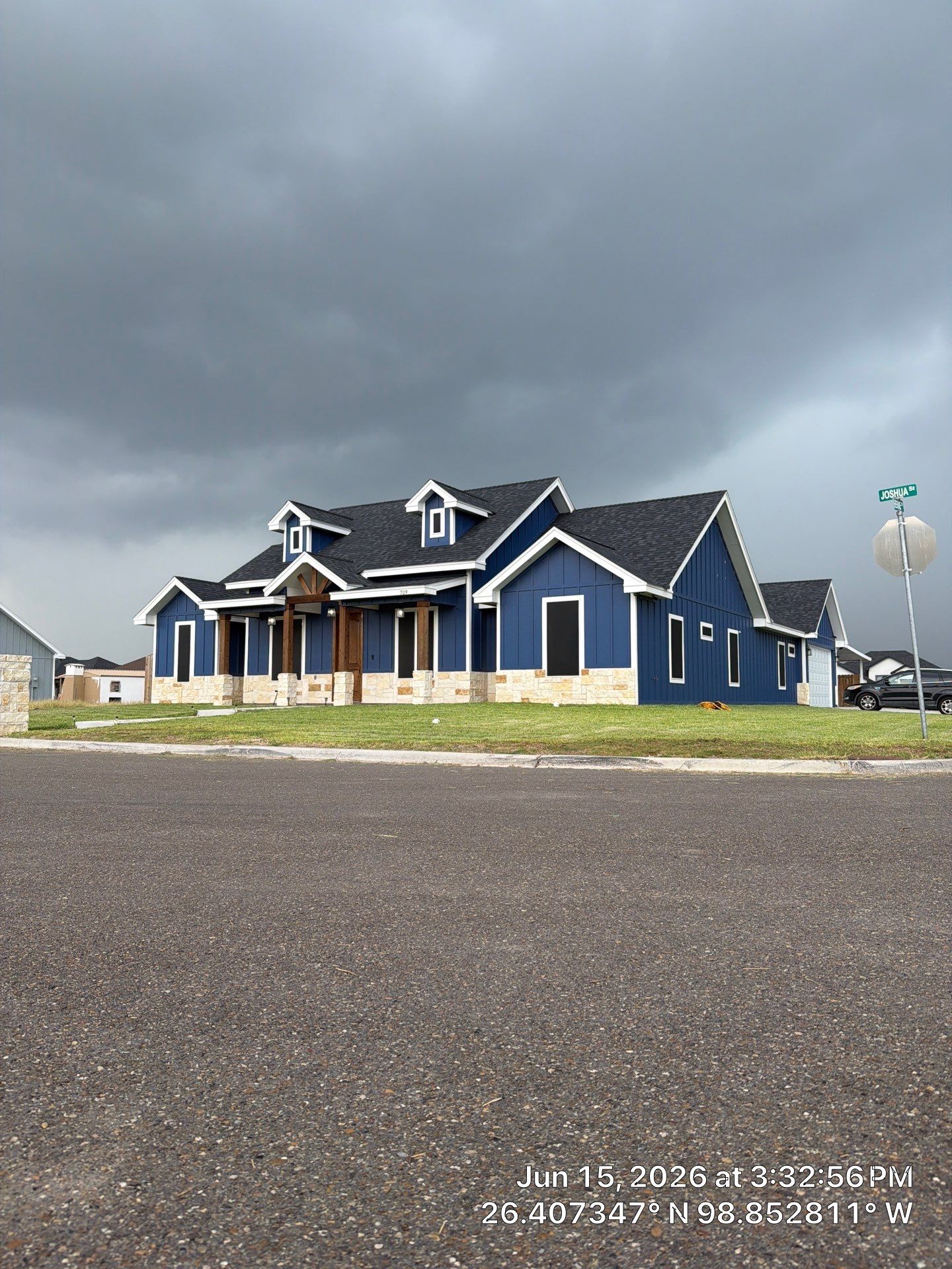 TruDef Onyx Black in Rio Grande City, Tx by PMG Home LLC