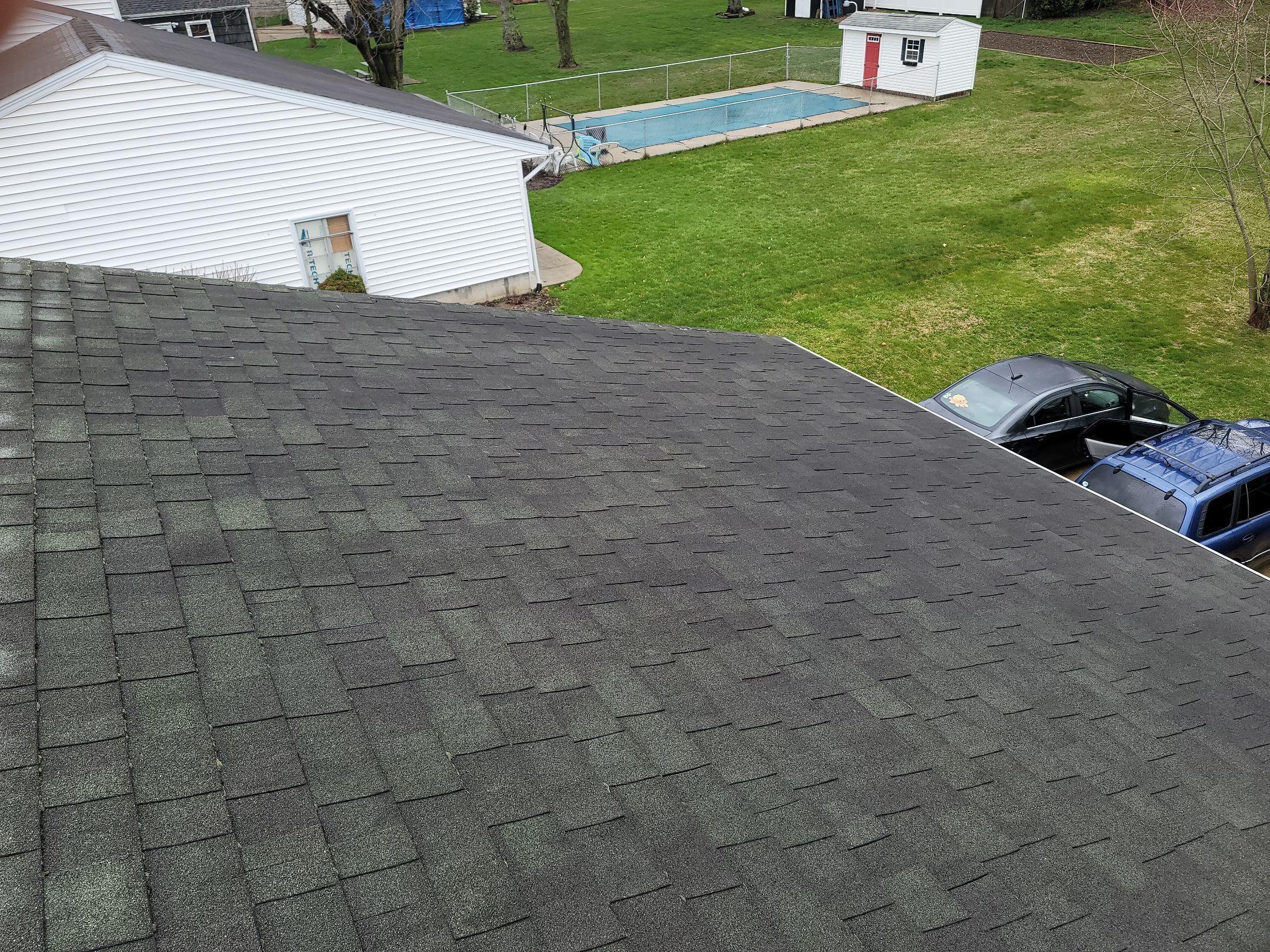 ATLAS PINNACLE COLOR: SUMMER STORM DRIP EDGE: WHITE by Eagle Eye Roofing
