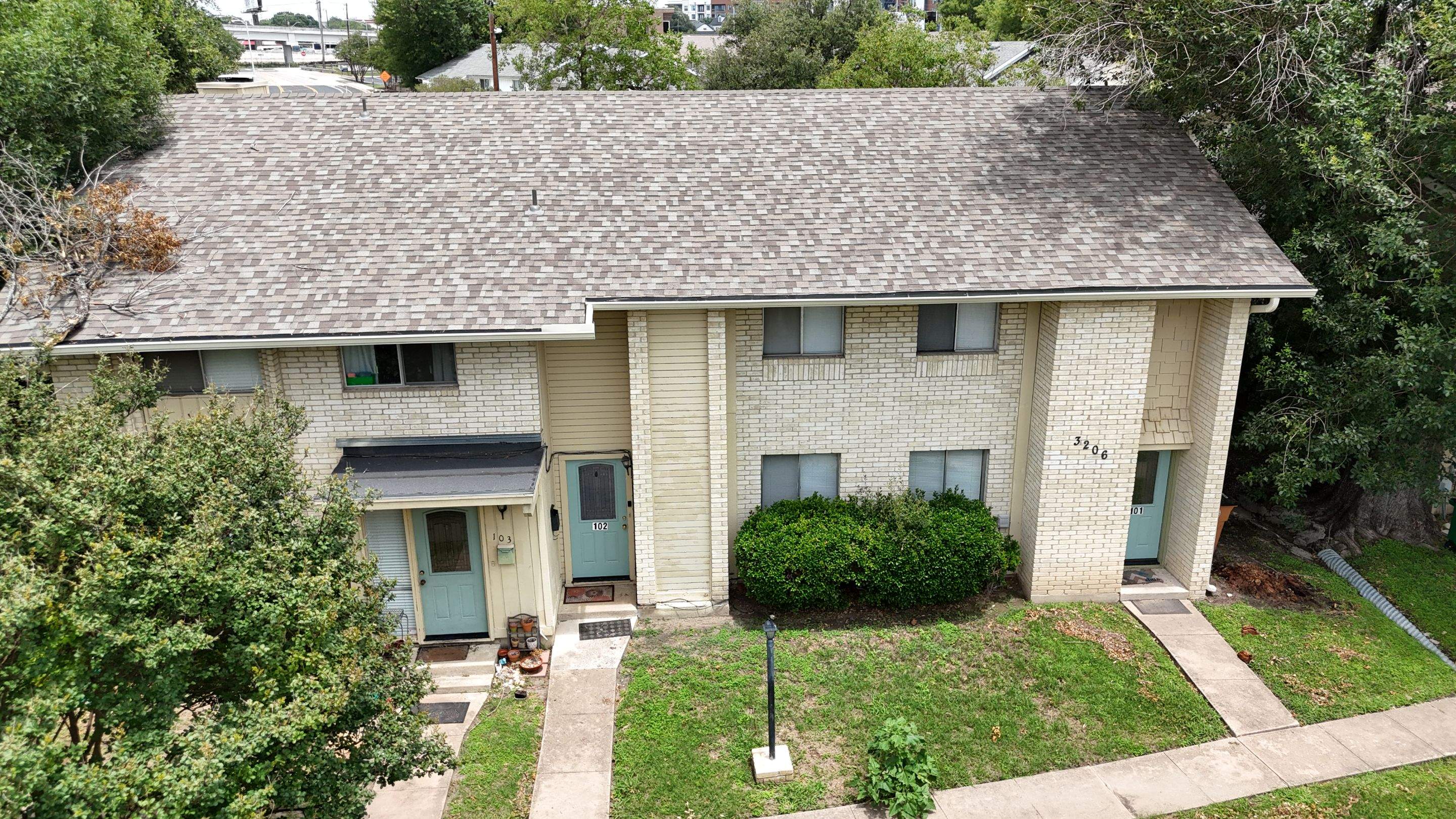 Driftwood - Owens Corning TruDefinition Duration by RoofsOnly.com