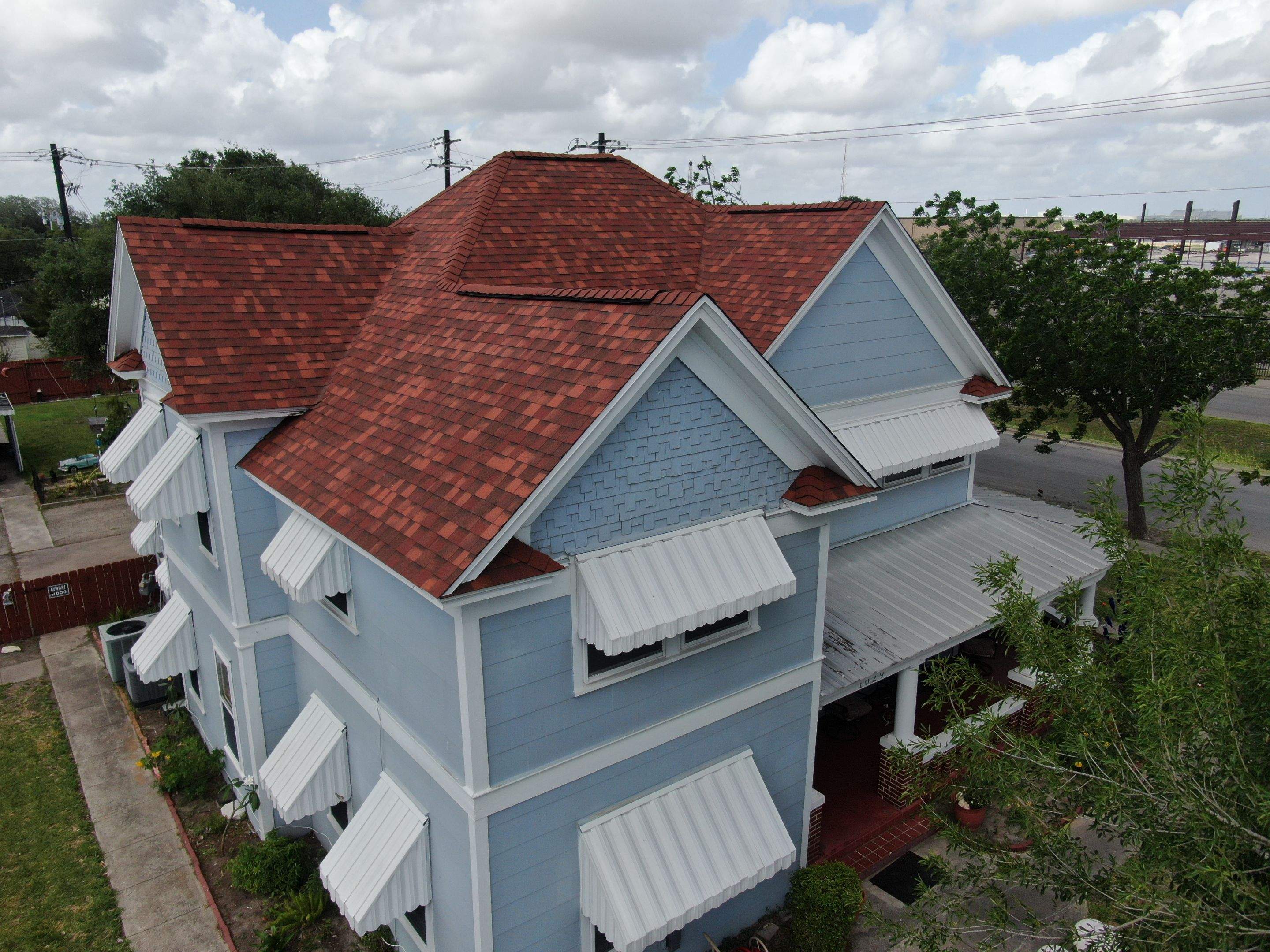 Sinton ShowStopper by Bayfront Roofing and Construction