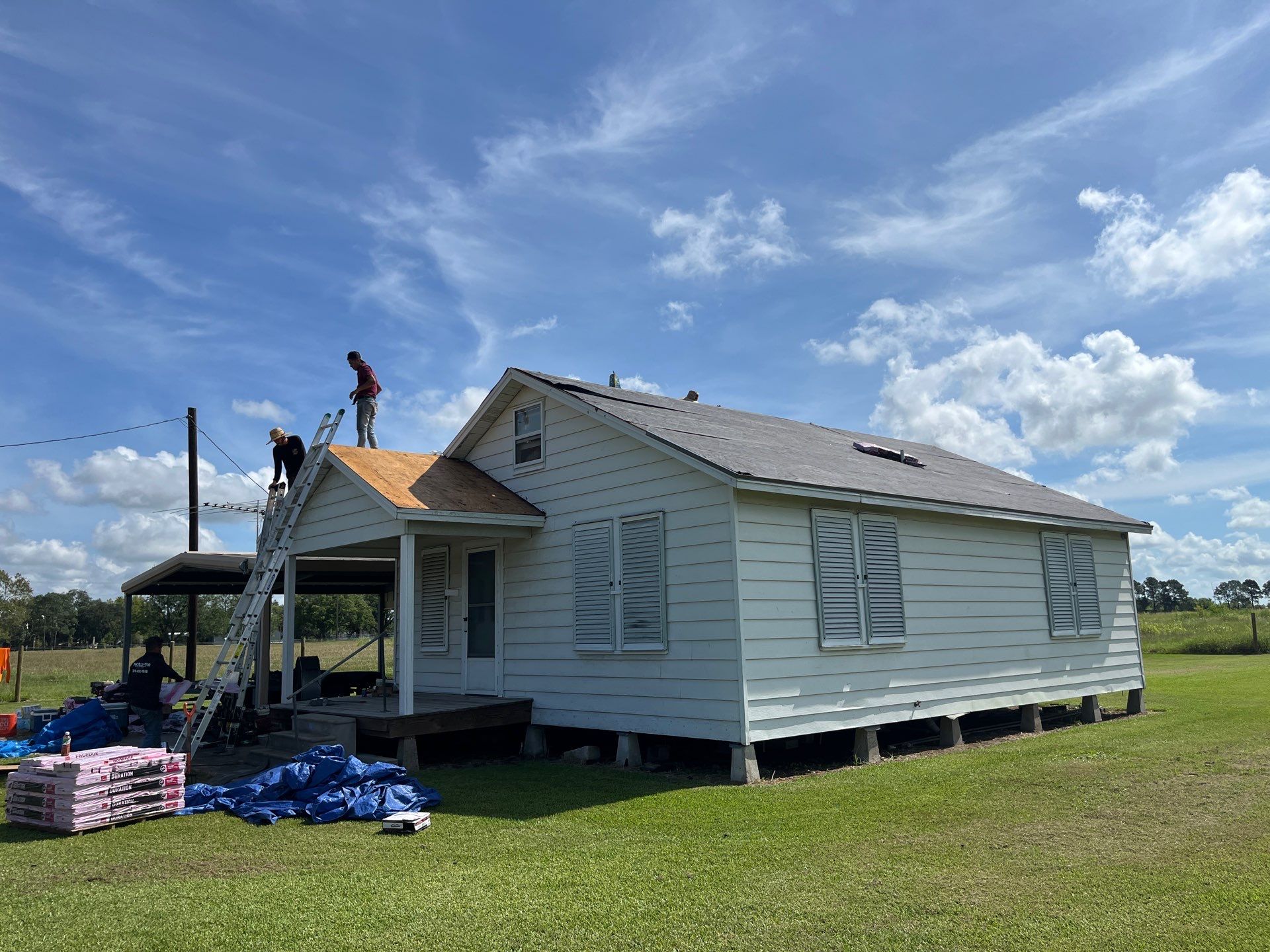 Residential Roofing Installation using Owen's Corning Duration (Lifetime) Shingles by Roof Repair Company