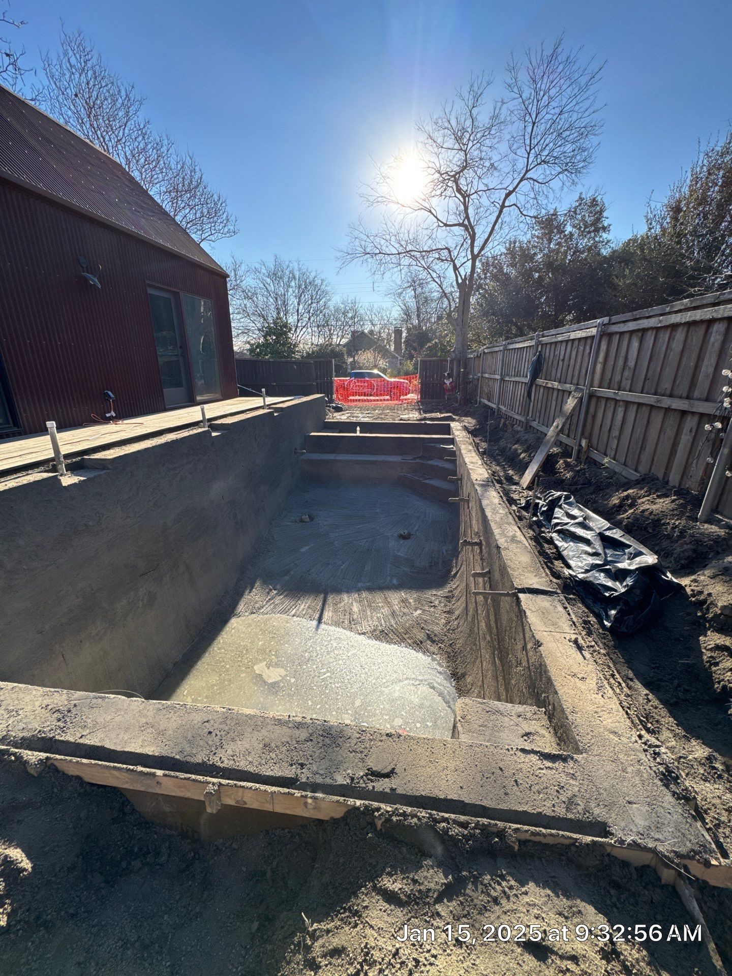 Modern Pool with Fire Wall by Pinnacle Pools and Spas - DFW