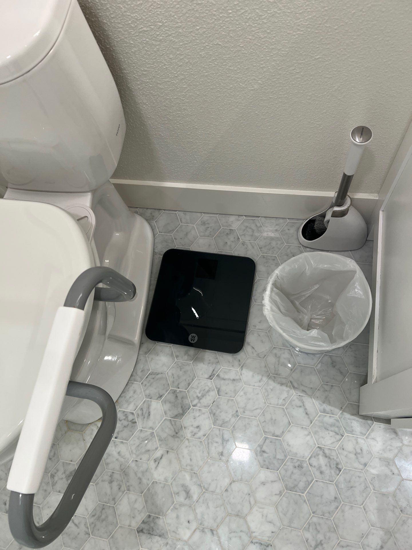 Routine Maid Service Project in West Linn by Cloud 9 Professional Cleaning Services