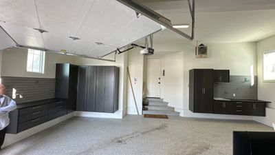 Mark S. chose Pewter powder for his cabinets.