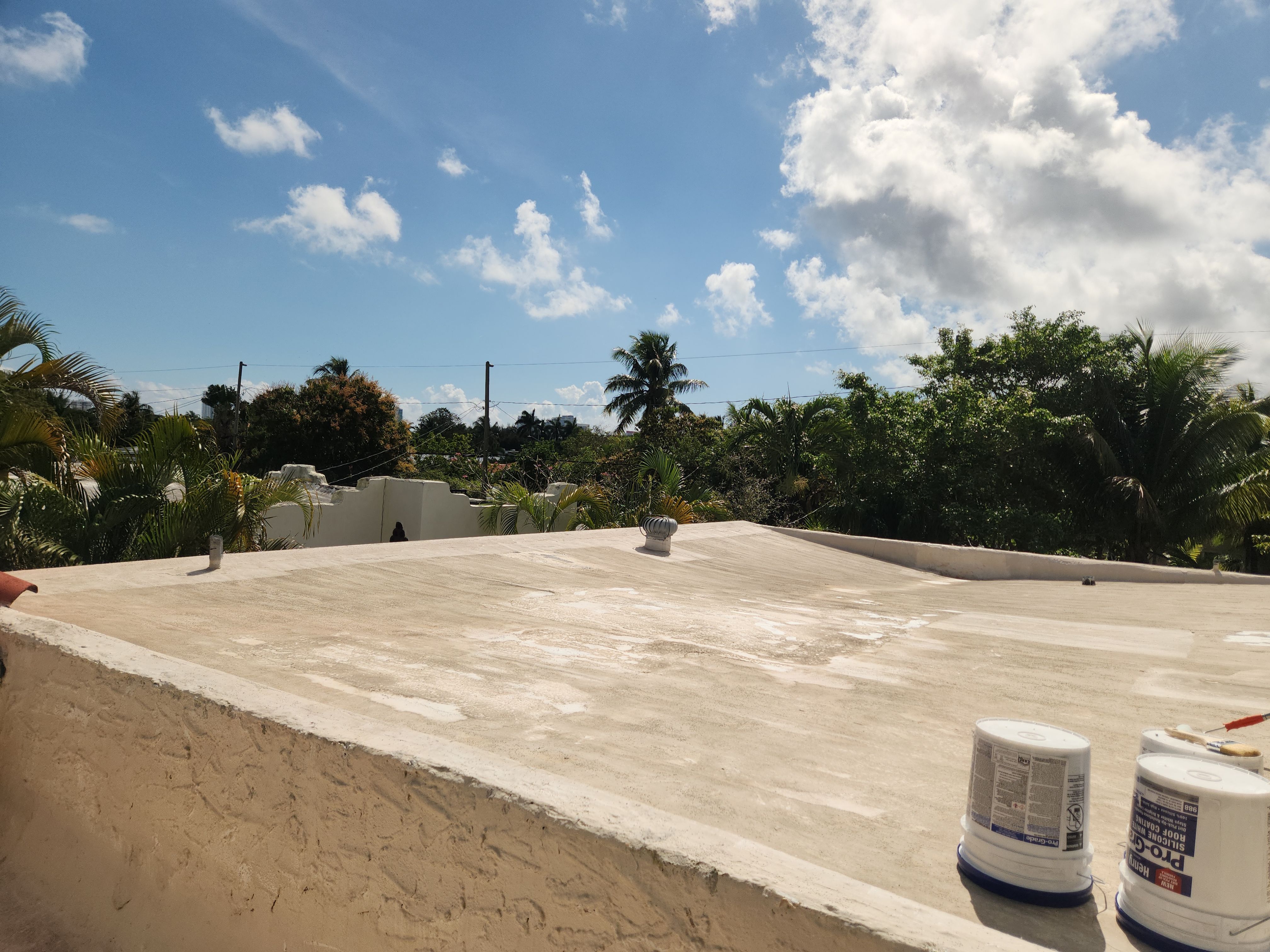 Expert Silicone Roof Coating in Hollywood – Aastro Roofing Delivers Long-Lasting Protection by Aastro Roofing