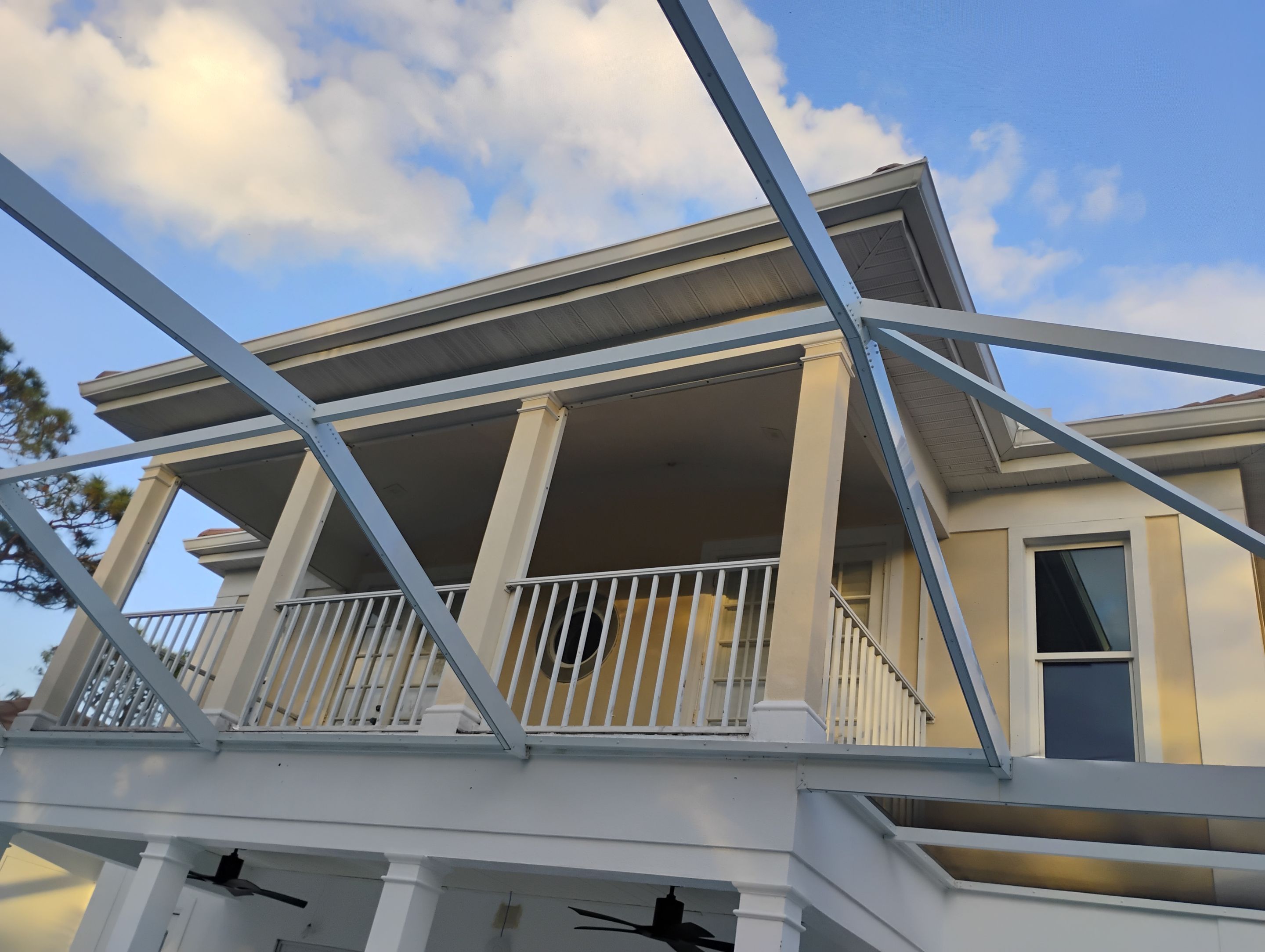 7-Inch Seamless Gutters for Large Roofs in Osprey FL by Gutter Professors