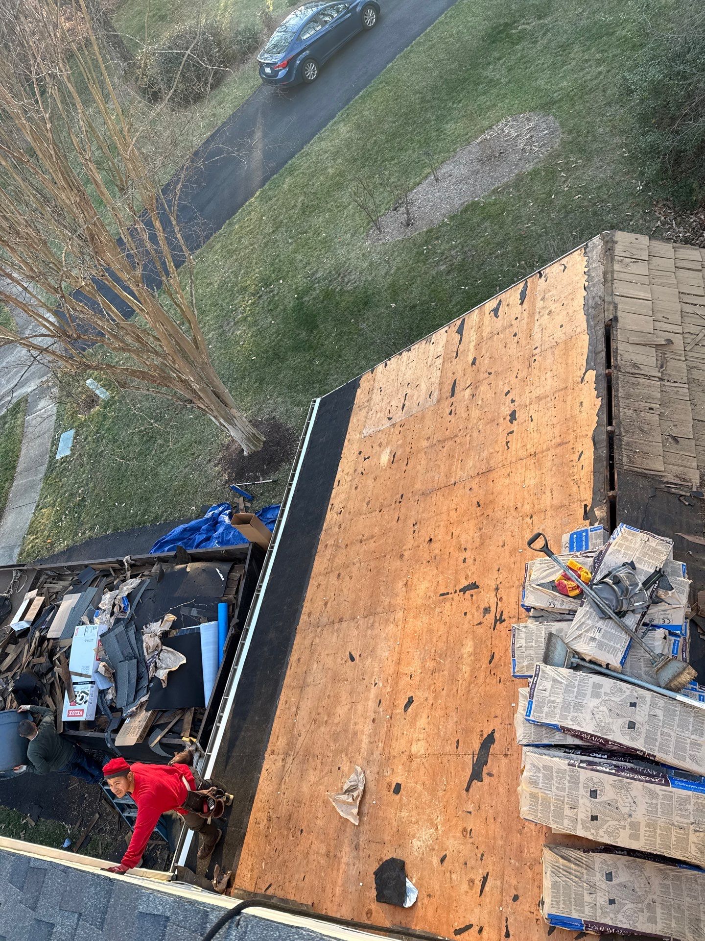 Fairfax Station :Residential Roof Replacement with CertainTeed Landmark Pro in Max Def Drift Wood by RM Banning, Inc.