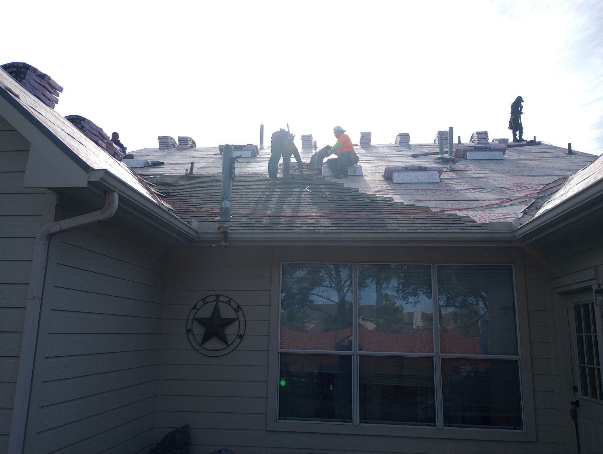 Residential Roofing Installation using Owen's Corning Duration (Lifetime) Shingles by Roof Repair Company