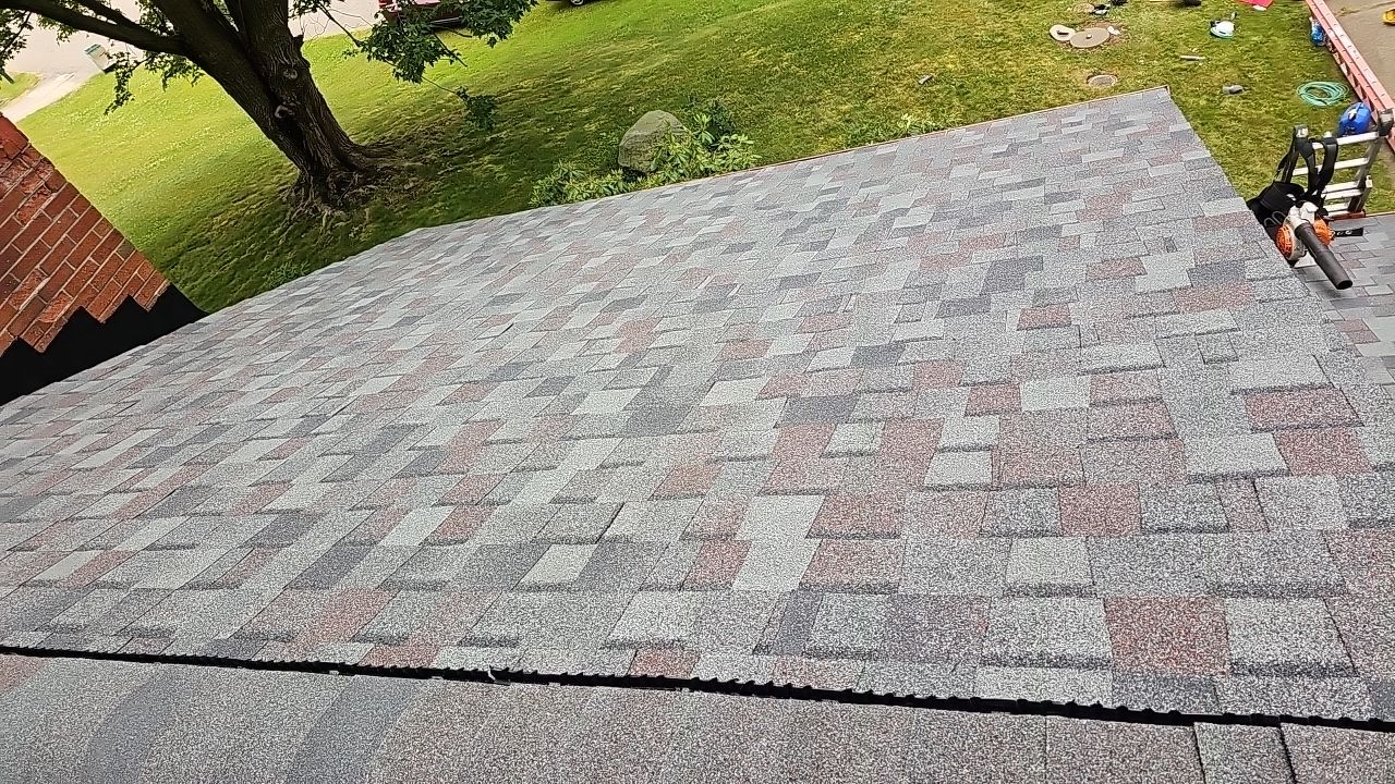 ATLAS PINNACLE HP W/SCOTCHGARD COLOR: SUMMER STORM  by Eagle Eye Roofing