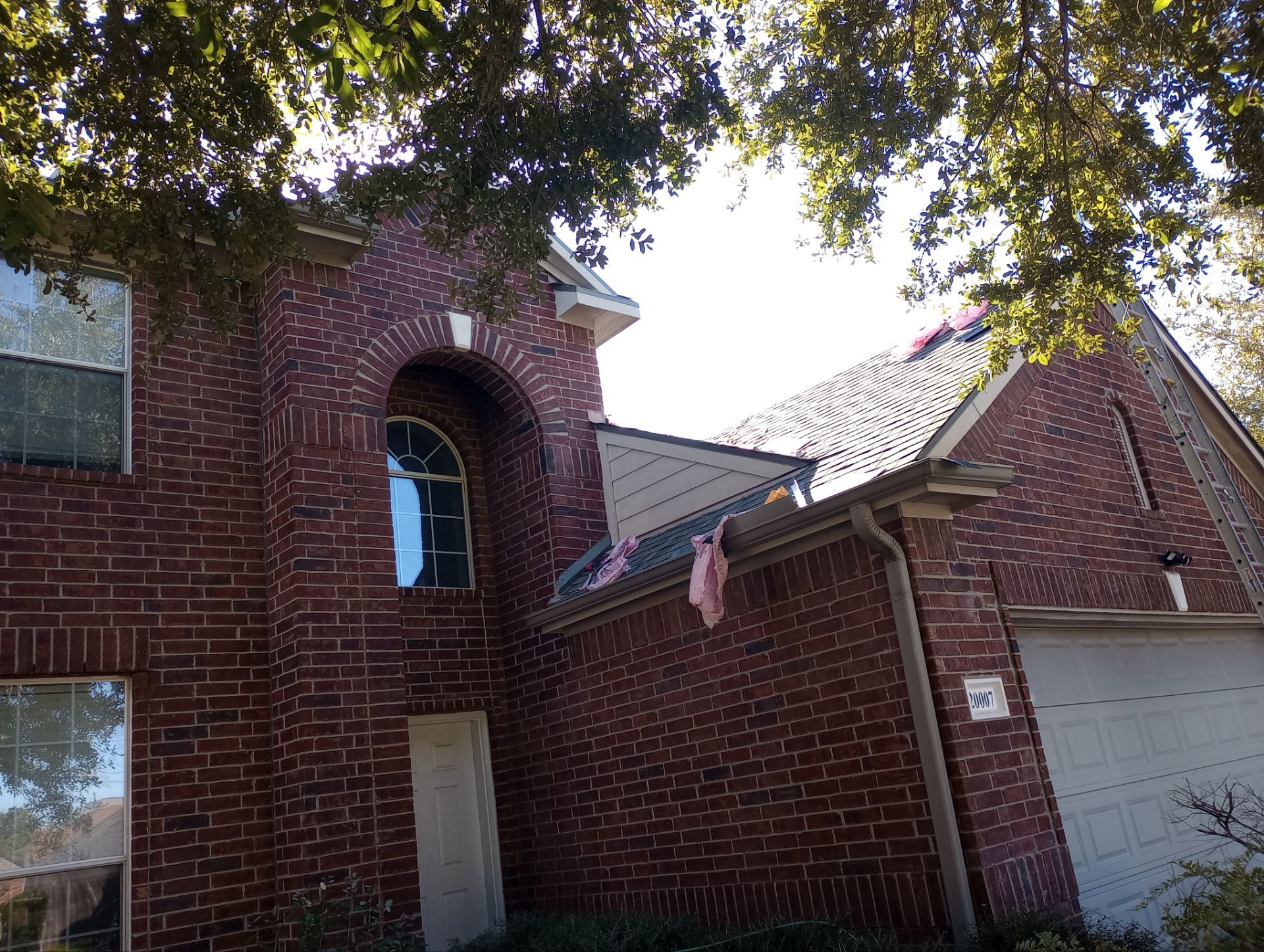 Residential Roofing Installation using Owen's Corning Duration (Lifetime) Shingles by Roof Repair Company