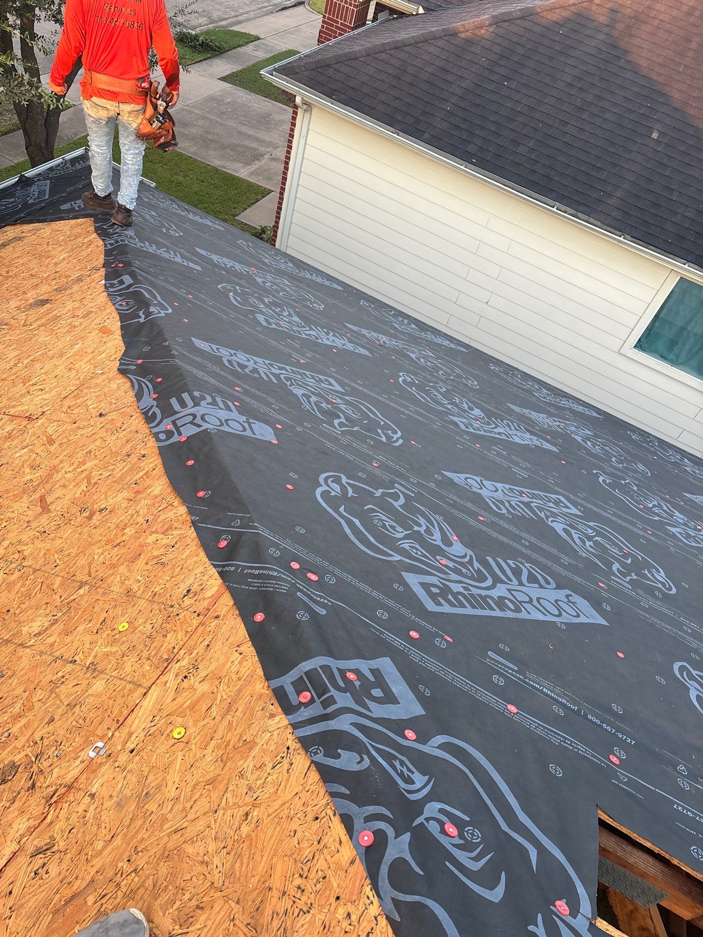 Residential Roofing Installation using Owen's Corning Duration (Lifetime) Shingles by Roof Repair Company