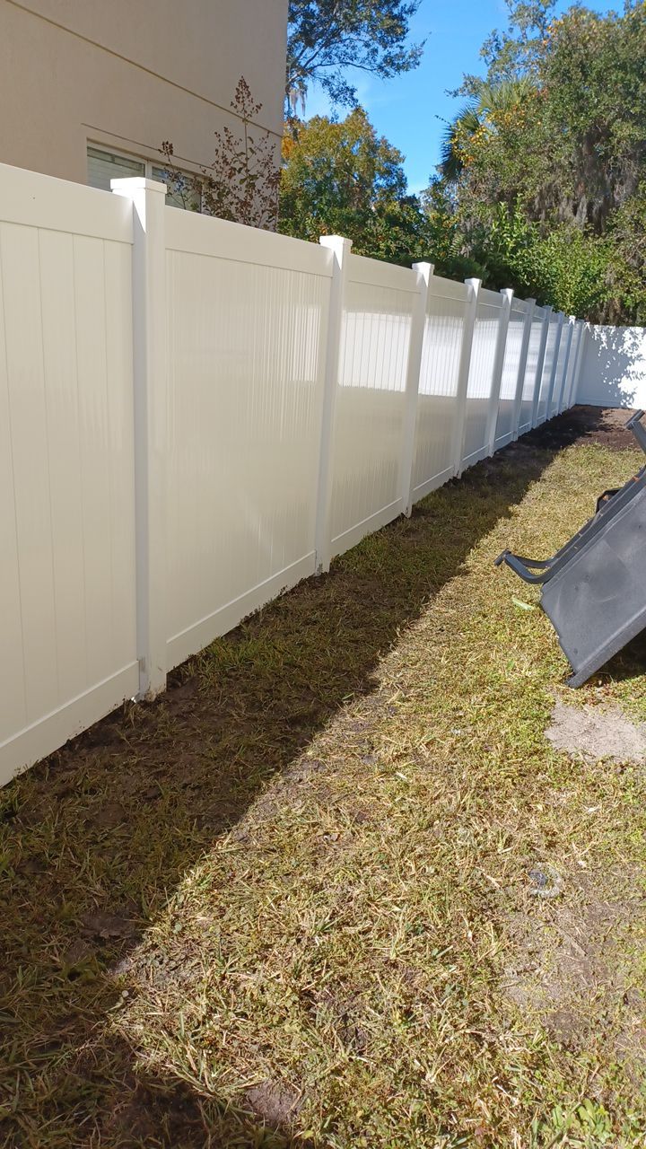 Sarasota, FL 6ft. Tall White Vinyl Privacy Fence  by Asap fence and gates, LLC