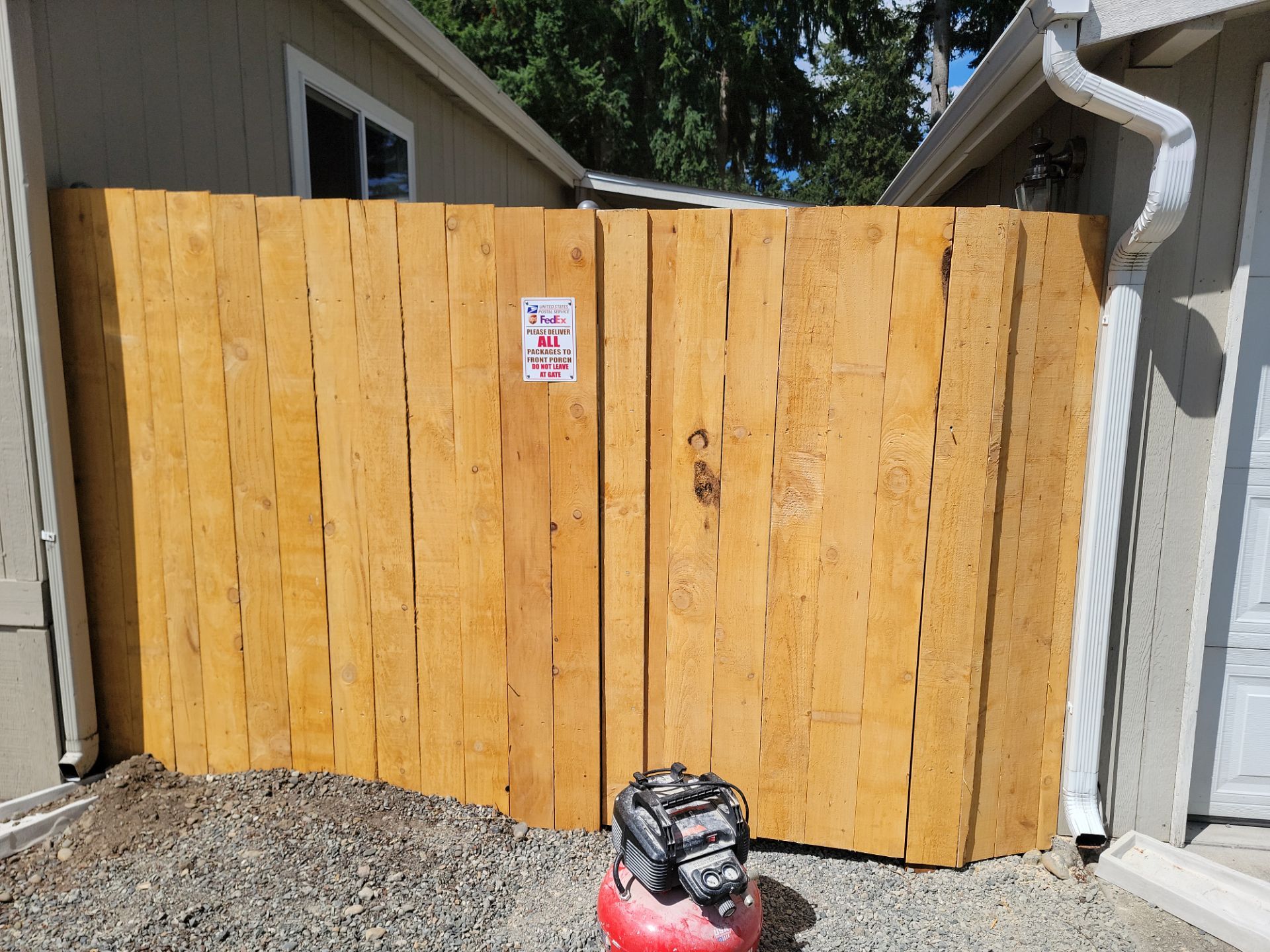 6 ft privacy fence by Long Range Customs LLC