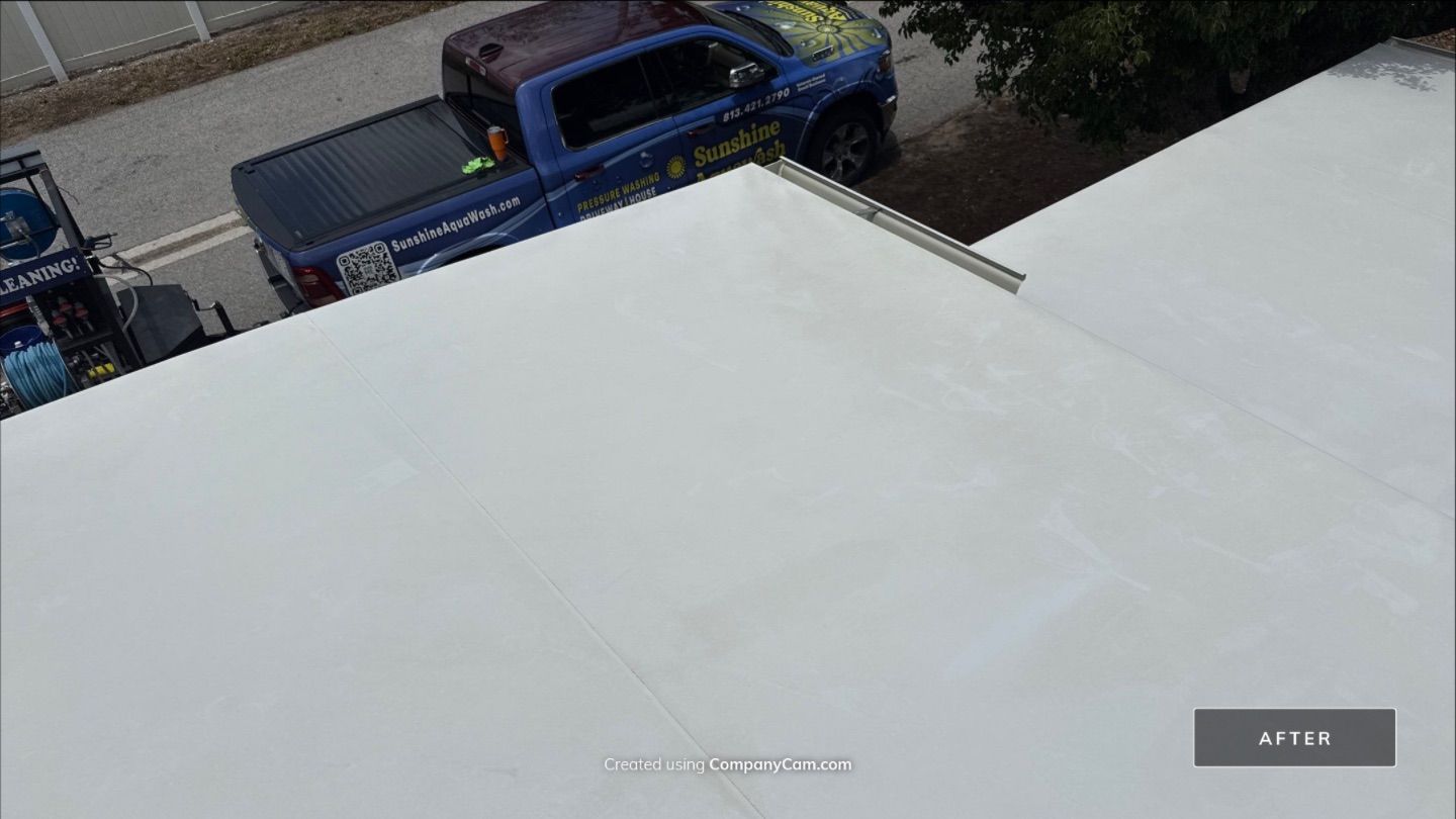 TPO Roof Cleaning in Shadow Brook Mobile Home Park – Palmetto, FL by Sunshine AquaWash