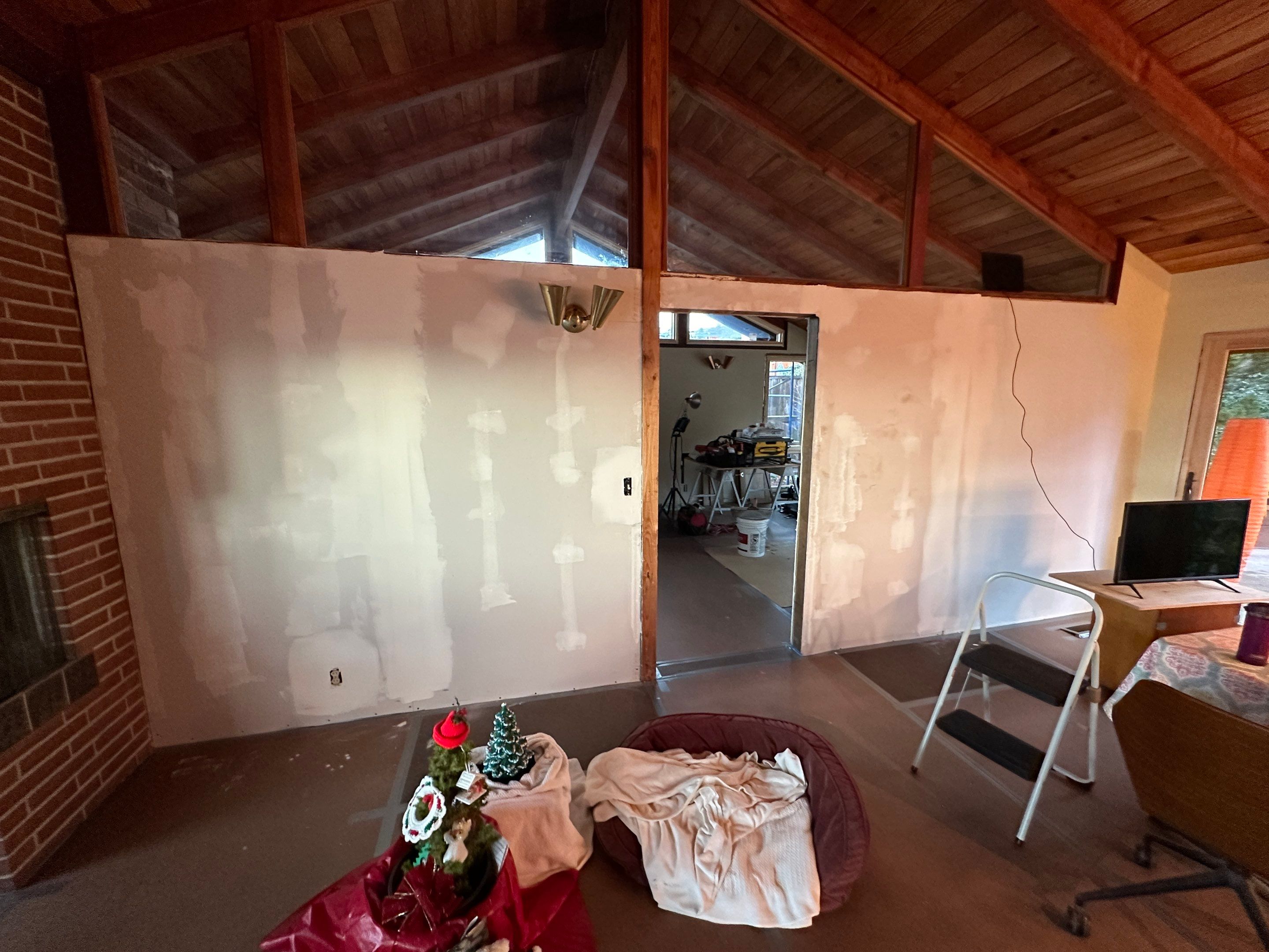 Custom interior painting and decorating by Herrera’s Bay Area Painting inc.