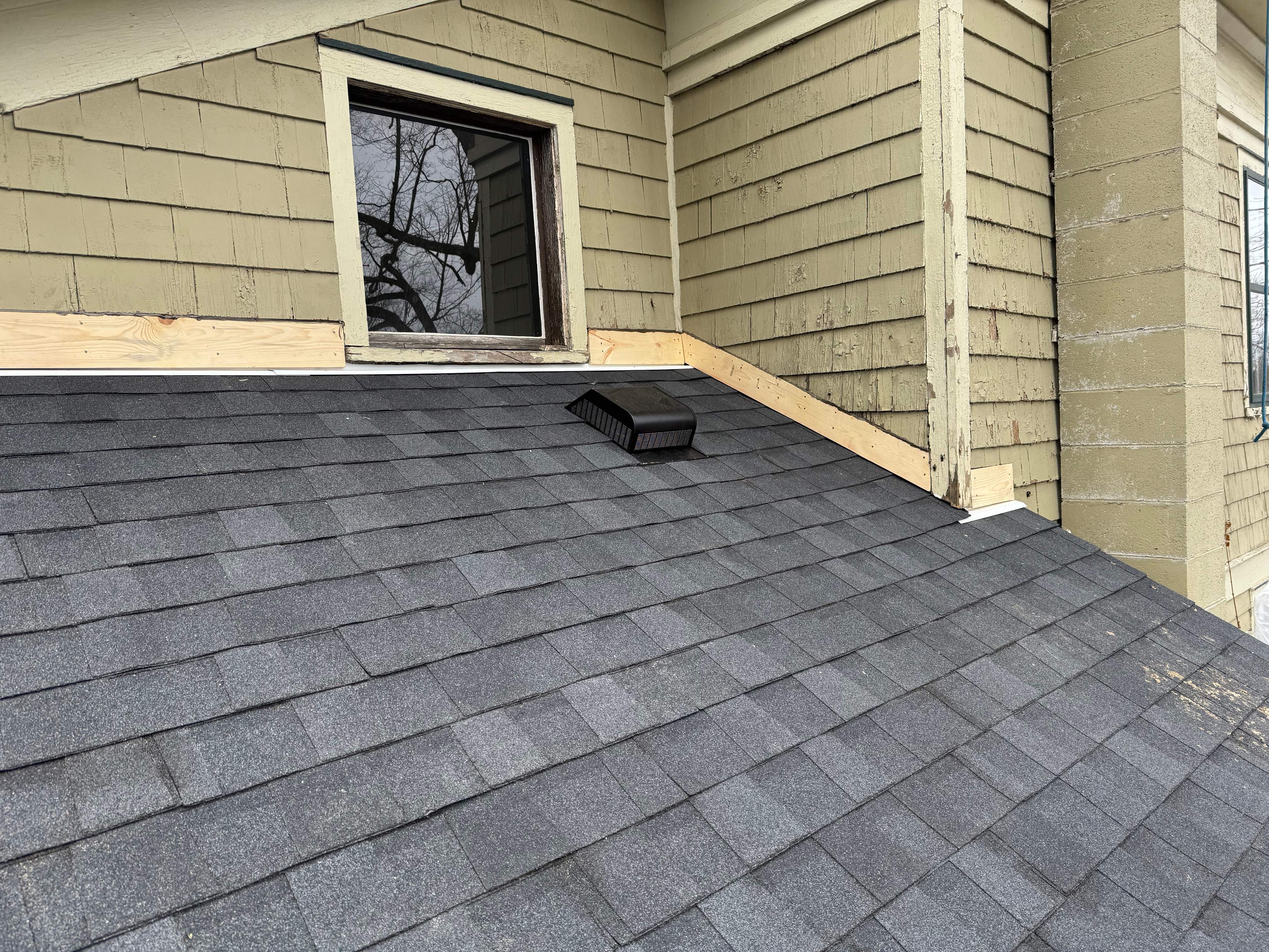 Residential Roof Replacement with Atlas Impact Resistant Shingles by GRACCO