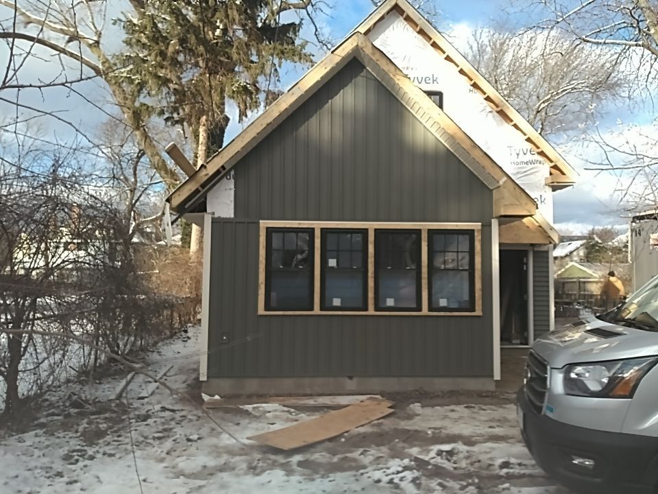 Garage by Ivy Lea Construction
