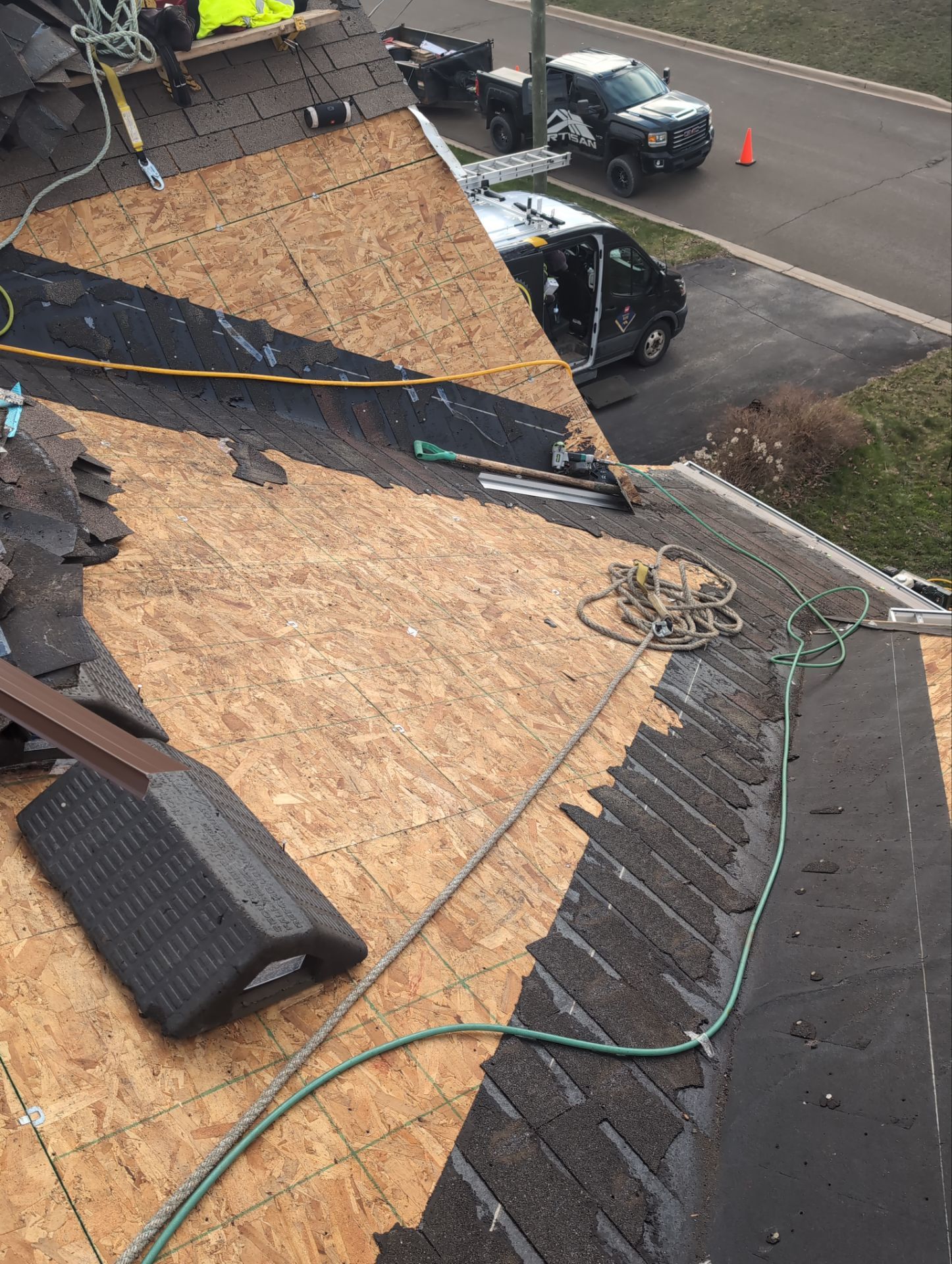 Residential Roofing Installation using Asphalt GAF HDZ by Artisan Roofing & Home Improvements Inc.