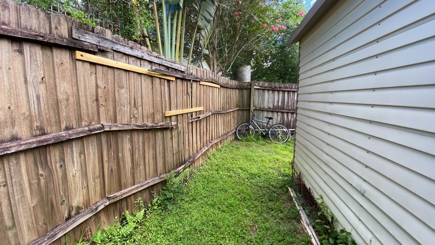 Bradenton, FL 6 ft. White Vinyl Privacy Fence by Asap fence and gates, LLC