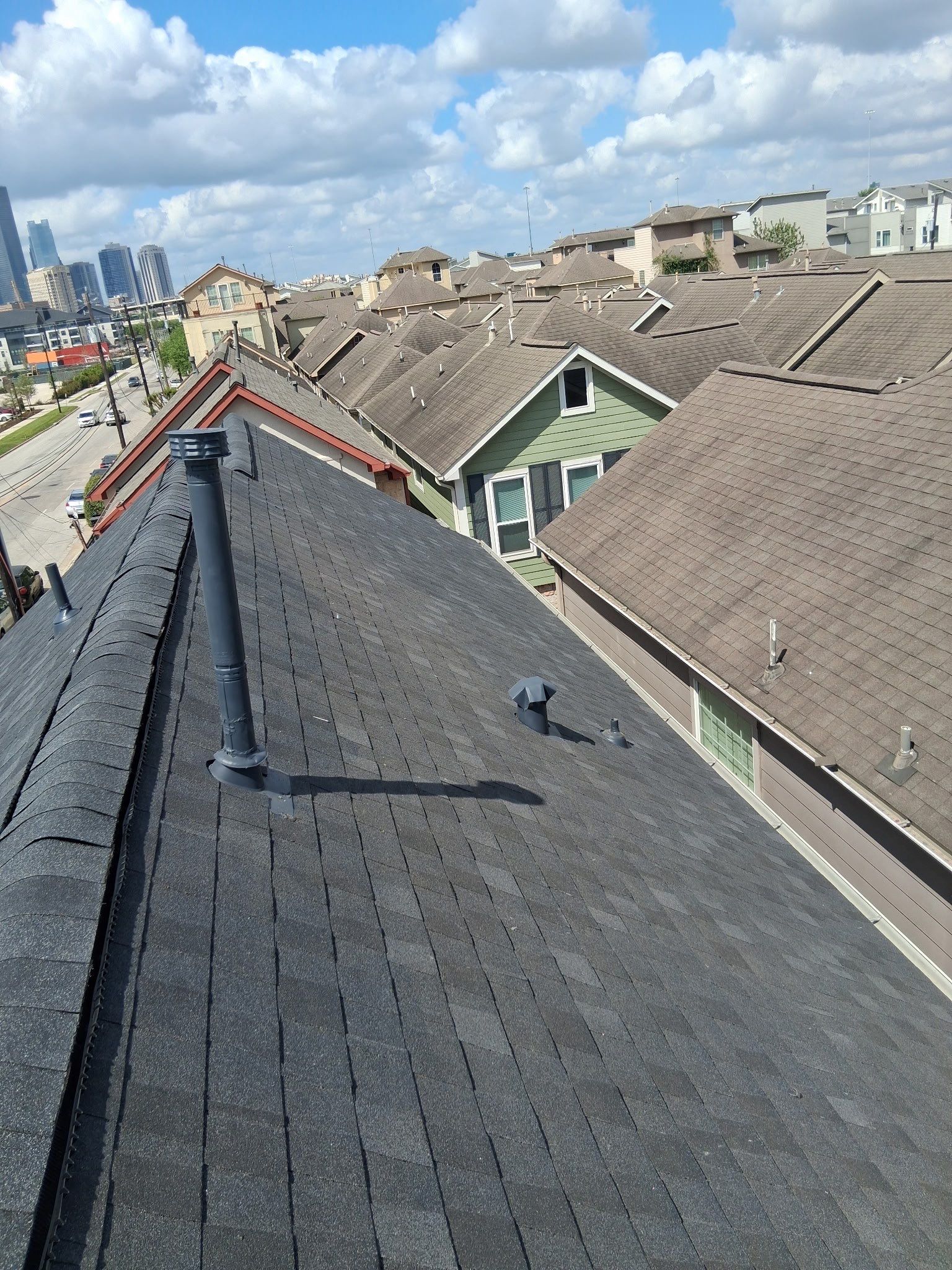 Houston Roof Installation using Atlas Pinnacle Pristine by Modern BYLT Roofing & Construction