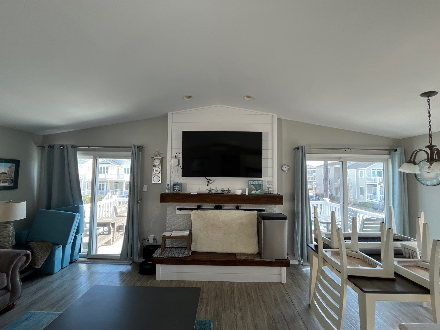 Ceilings Painting by Fresh Coat Works LLC