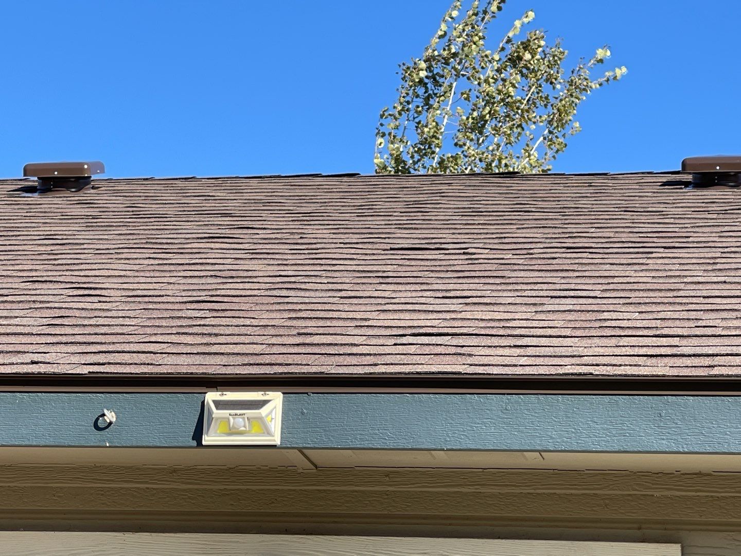 Nampa bungalow gets residential roofing using Owens Corning Oakridge in Teak  by ID Roofing LLC