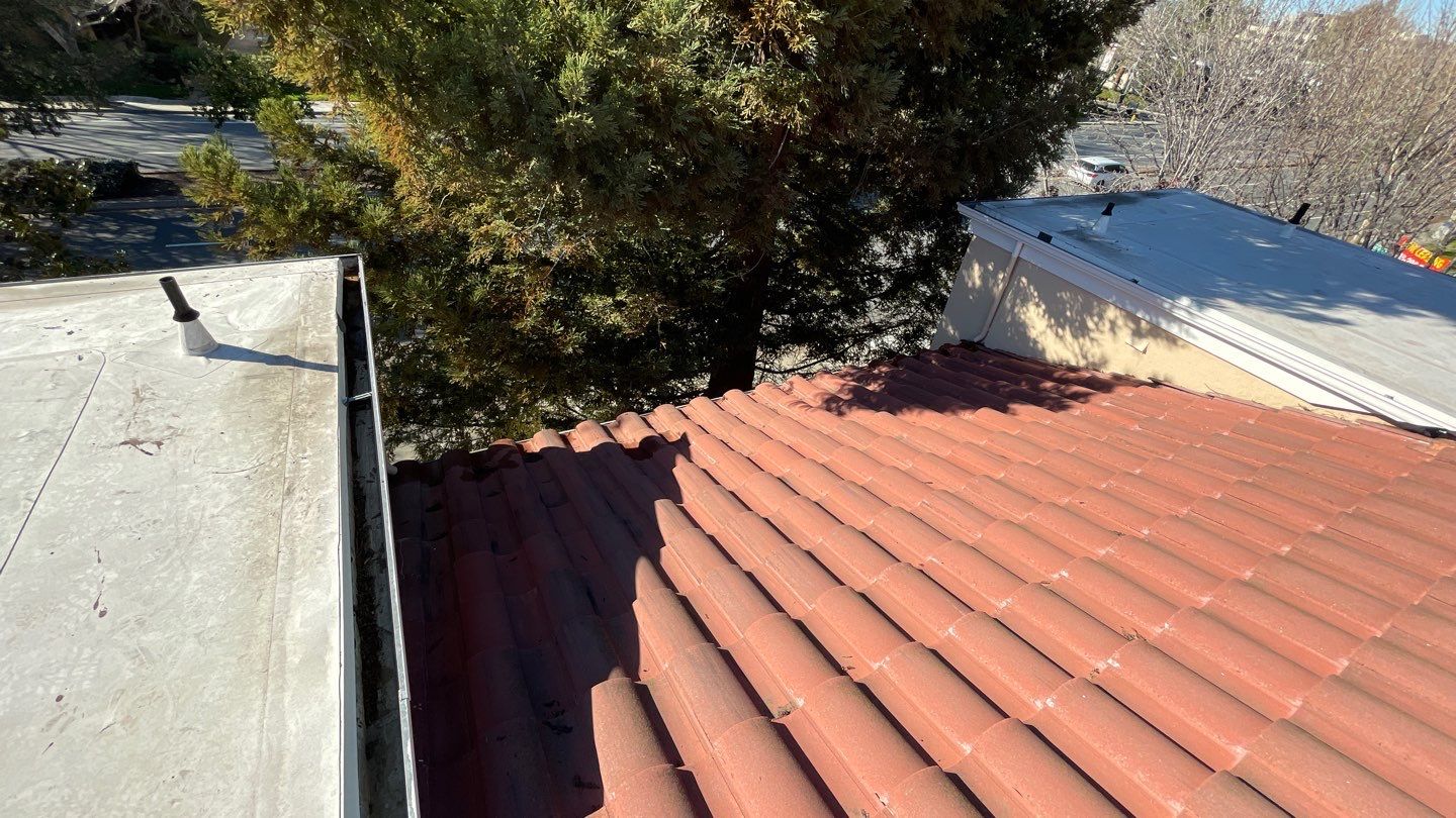 12-Unit HOA Gutter Cleaning in San Jose by All One Solar Shine