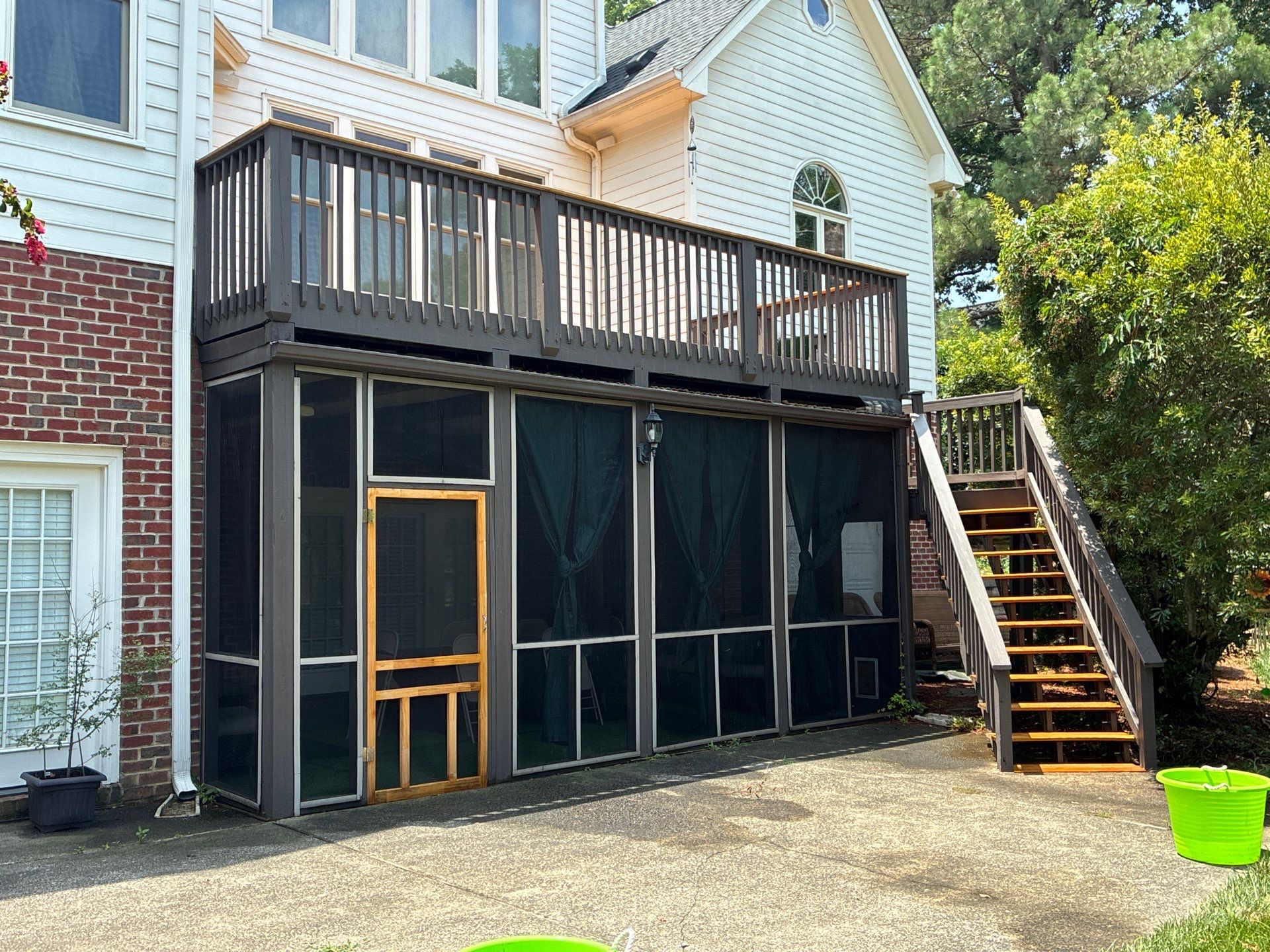 Deck using Wood Sealant by DuraSeal