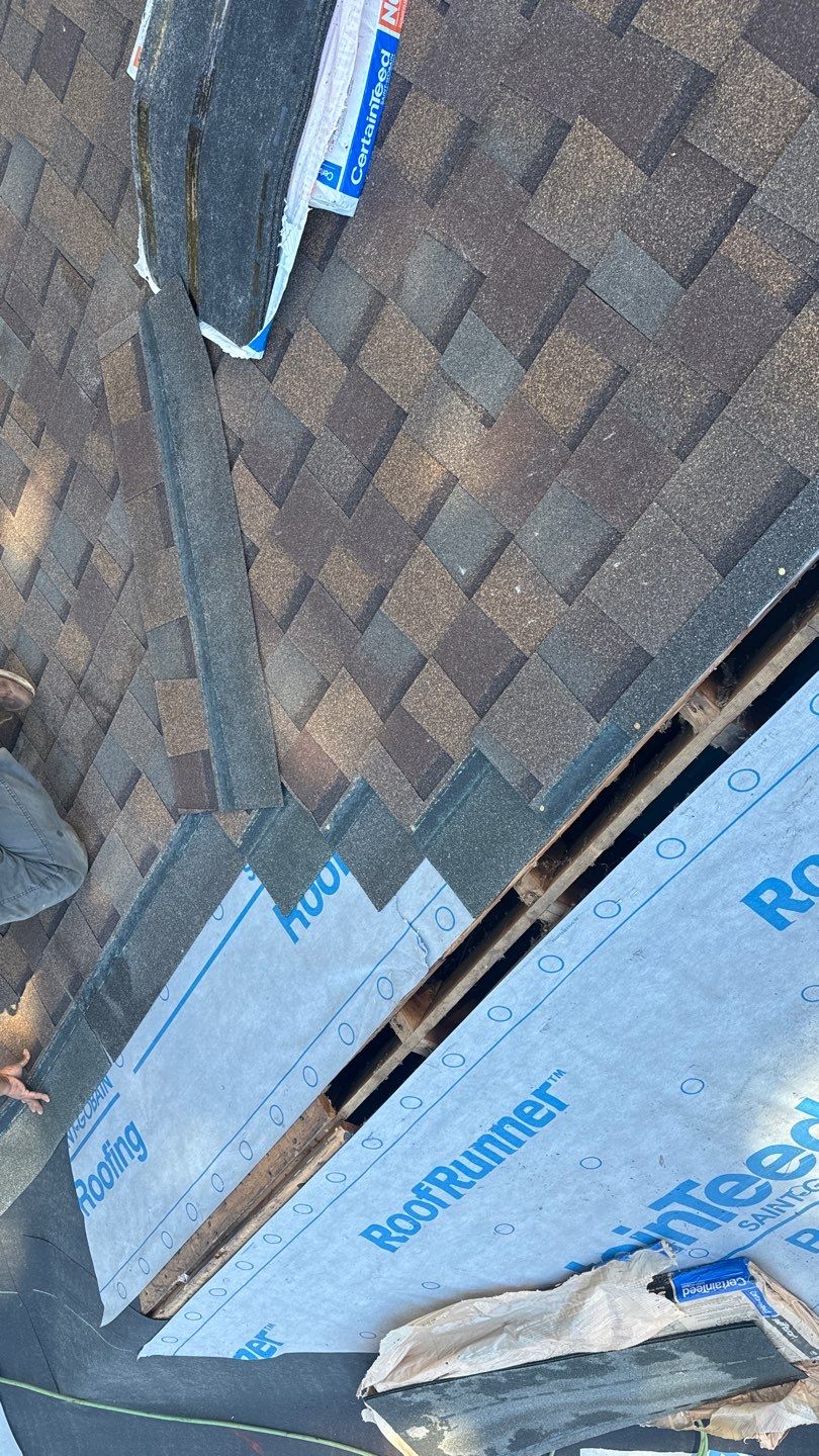 Roof Replacement using CertainTeed Landmark by 180 Contractors