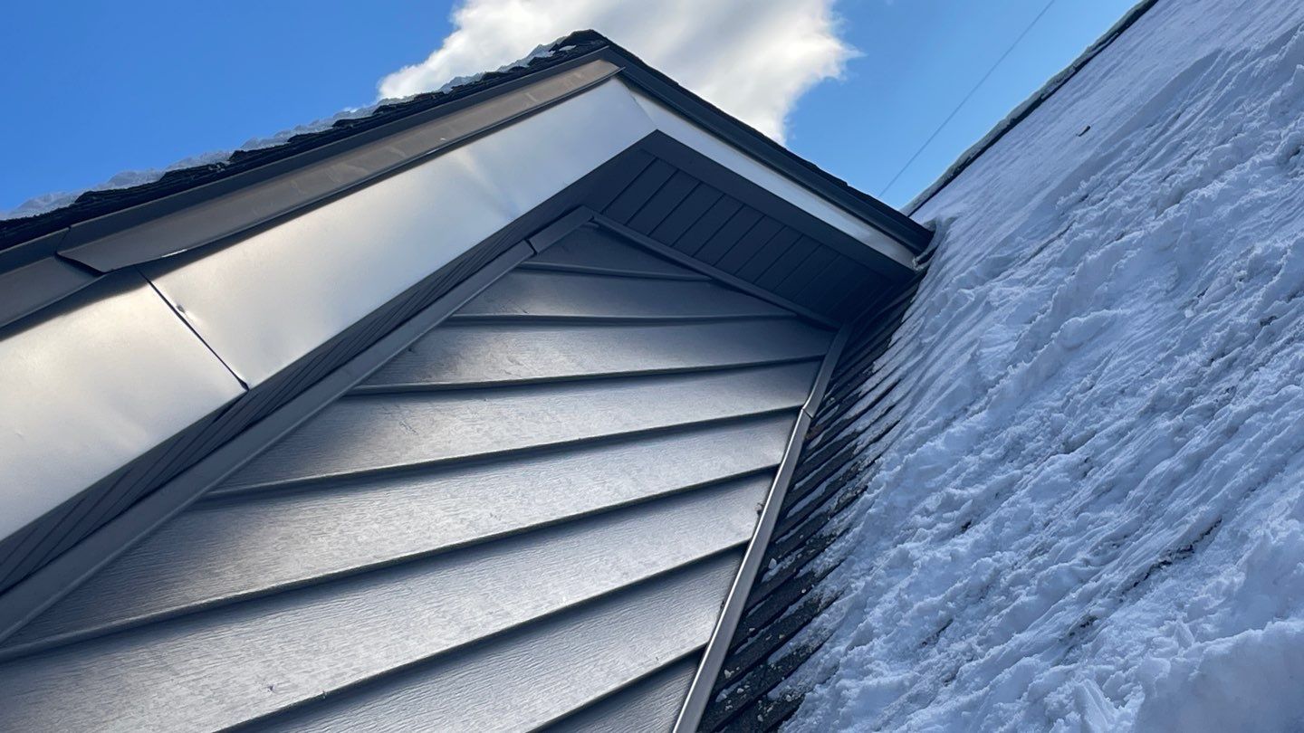 Siding Replacement using CertainTeed Restoration Classis D4 by 180 Contractors