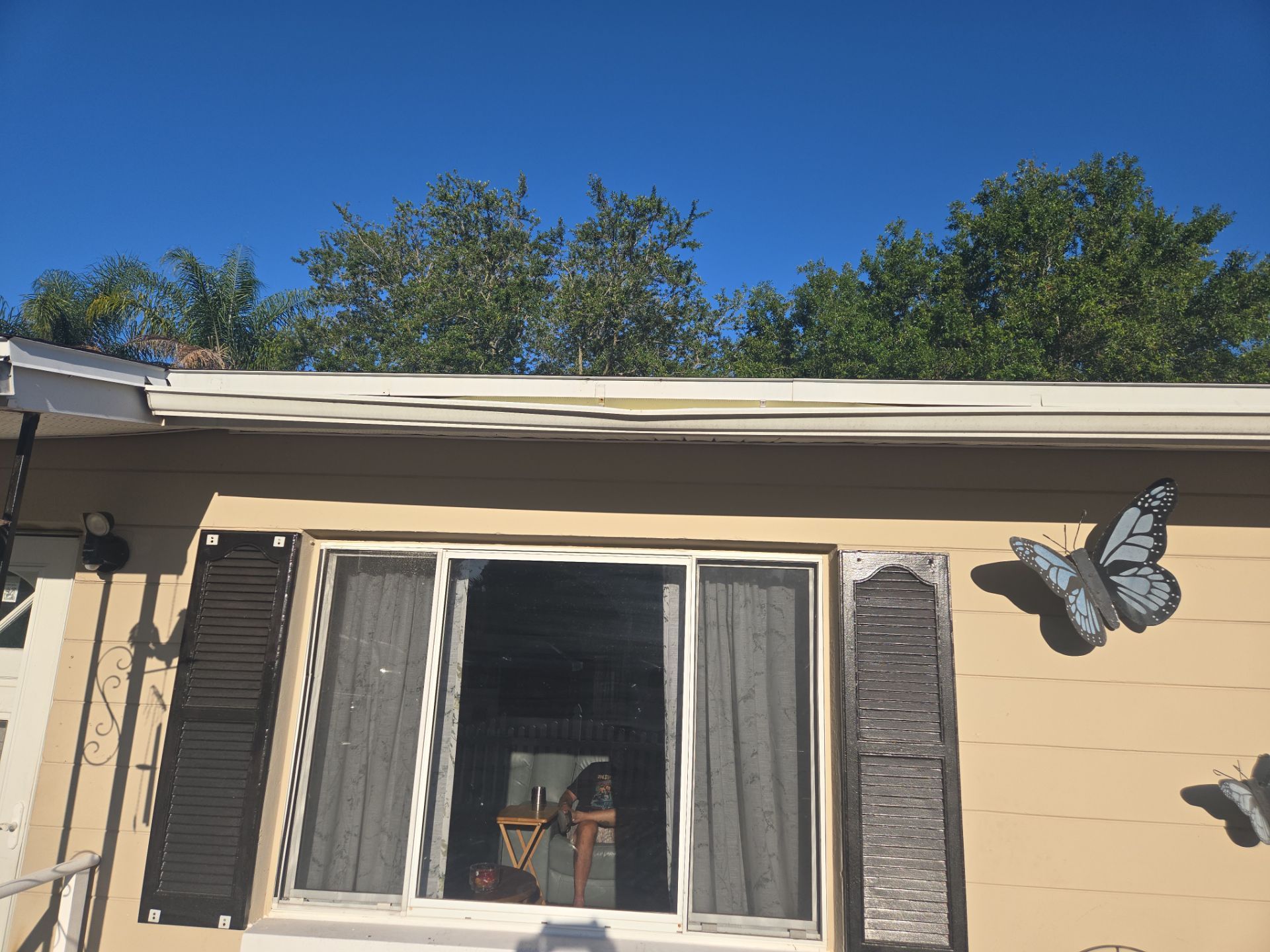 Project in St. Petersburg 33709 by Mitchell Roofing Company LLC 