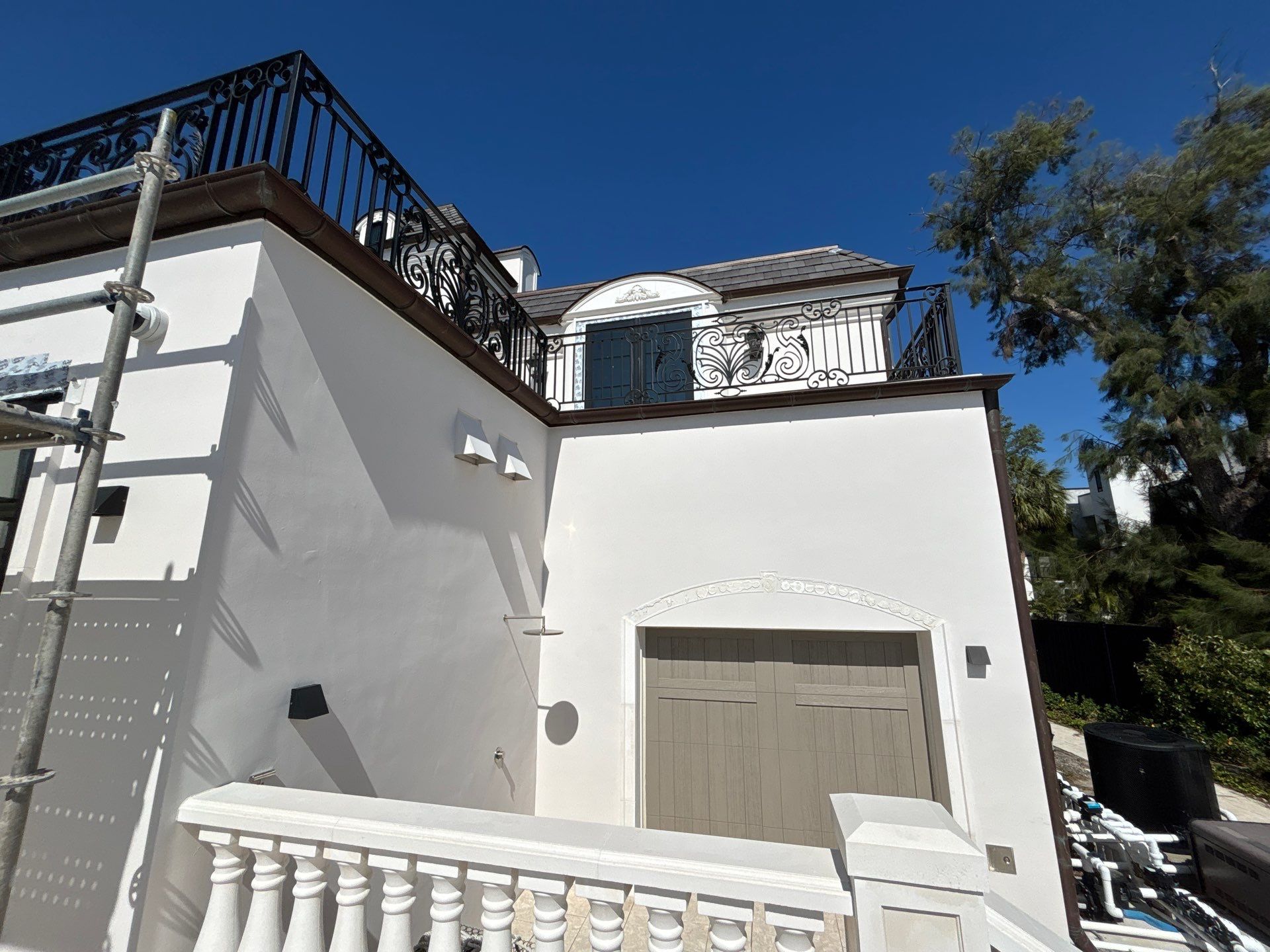 Gutter Installation using Half Round Seamless Gutters in Tampa FL by Gutter Professors