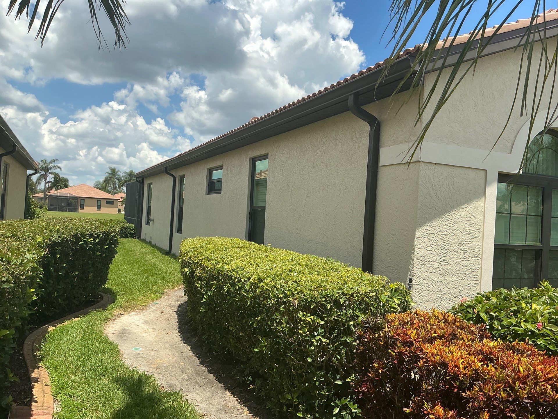 Seal Gutters & Gutter Cleaning in Sarasota FL by Gutter Professors