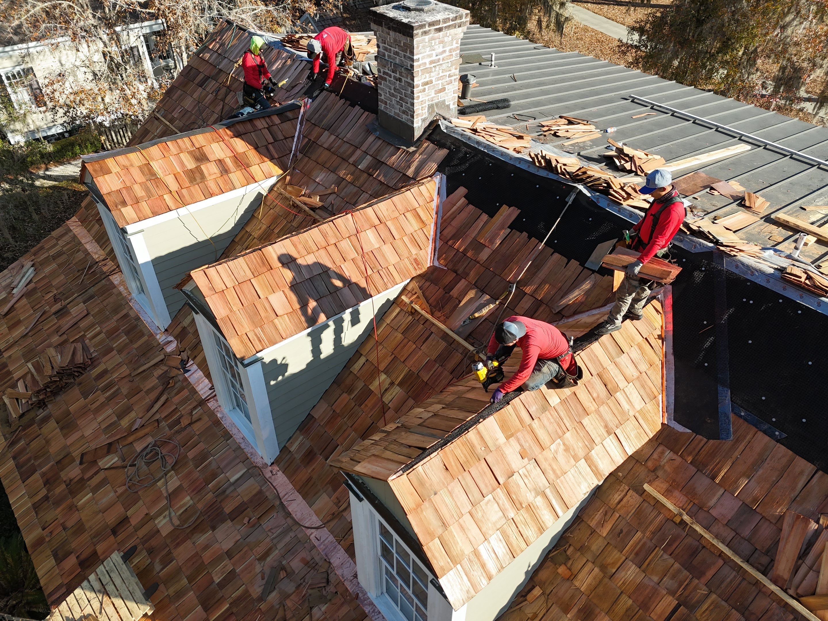 A Ford Plantation Classic by A Good Roofer Near Me 