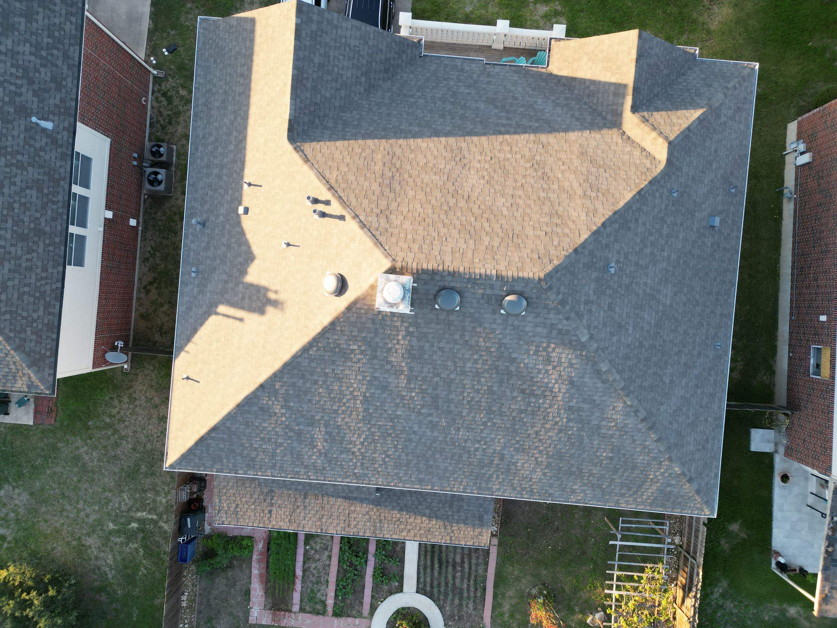 Weathered Wood - Iko Cambridge by RoofsOnly.com