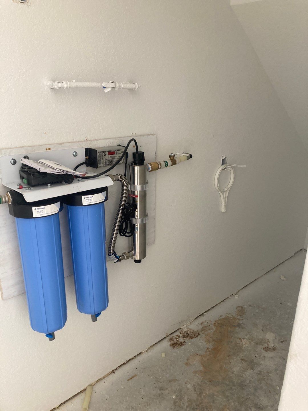 Residential Rainwater Collection System - Pioneer 40K gallon water tank in Mangrove Green by Hill Country Rain Water