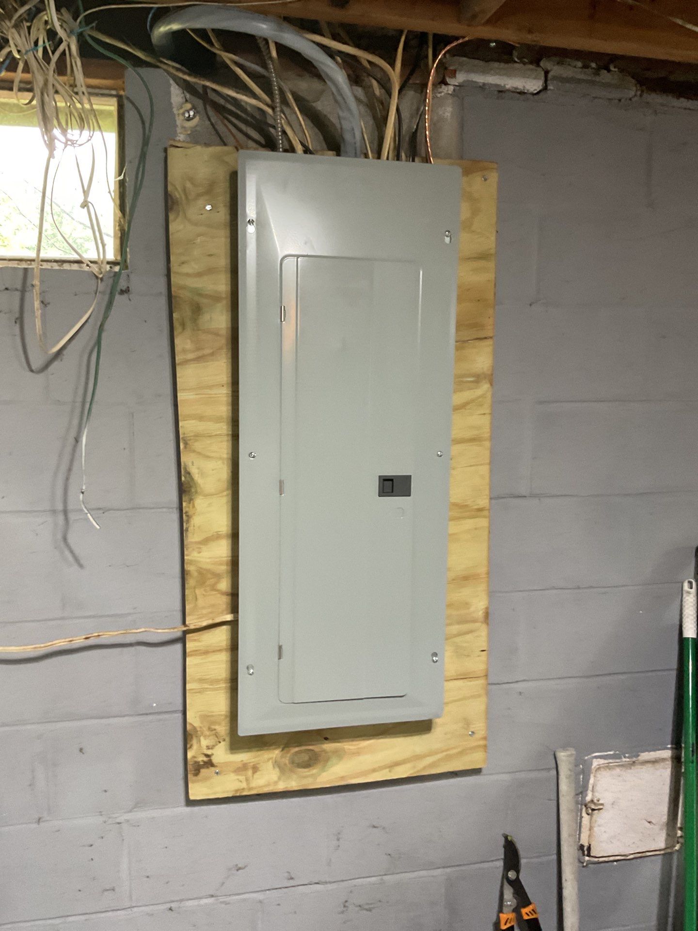 ZAM Upgrades Main Electrical Service to 200A by ZAM Electric