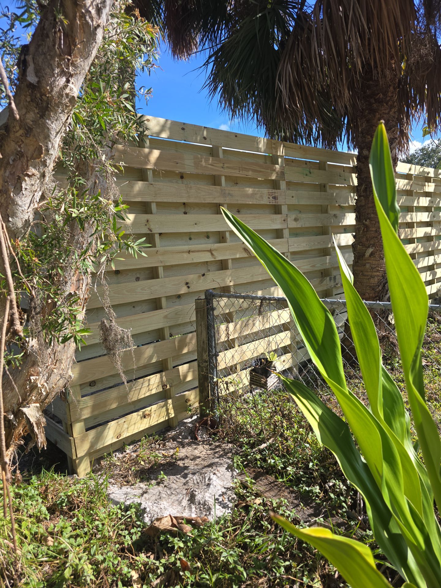 8'H Stained Shadowbox Wood in Nokomis by True Fence LLC