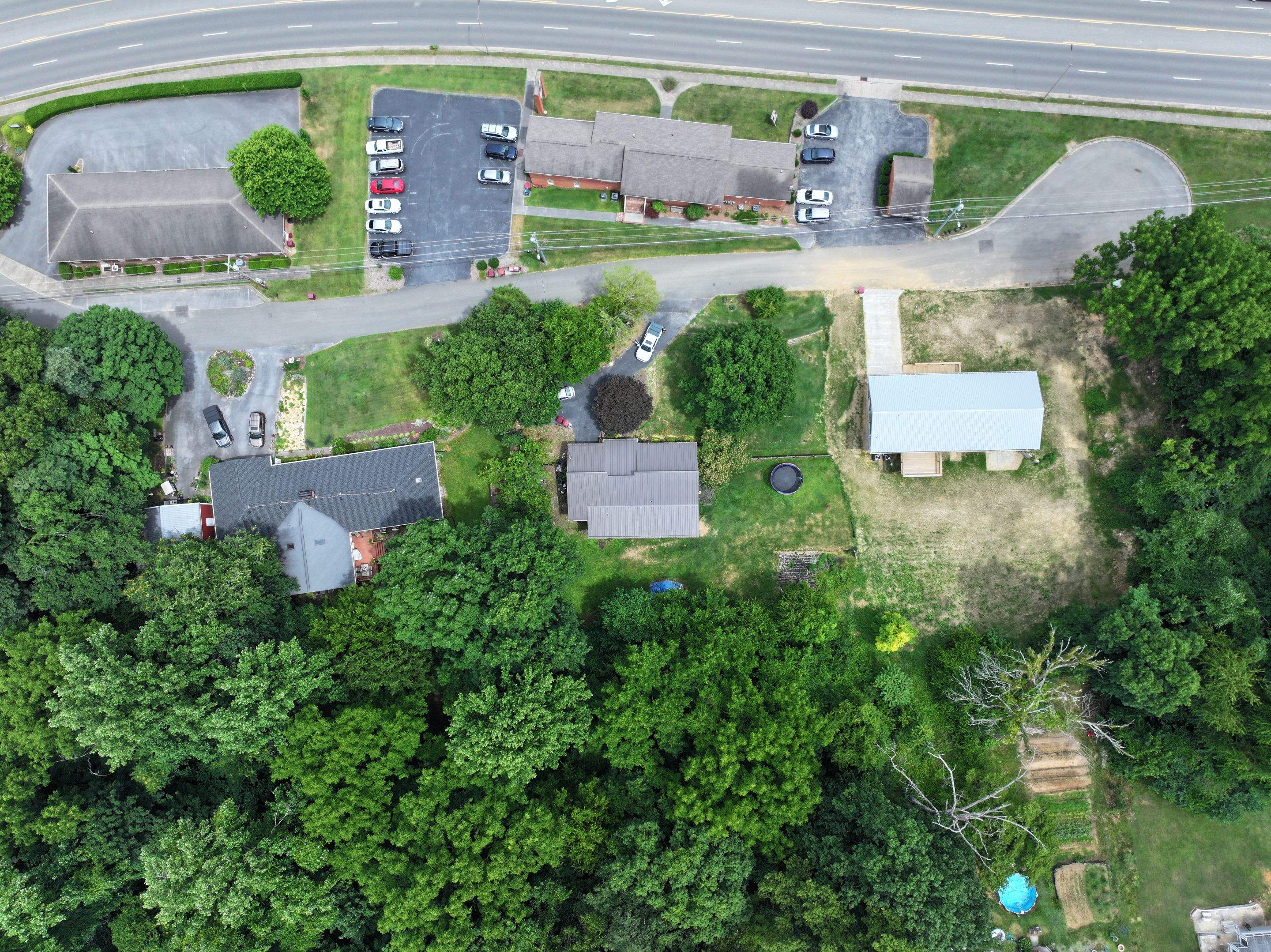 Boggs Residence by Omnia Roofing