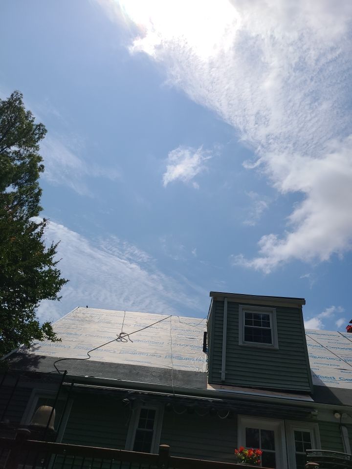 Arlington: CertainTeed Landmark Architectural Shingle in Georgetown Gray by RM Banning, Inc.