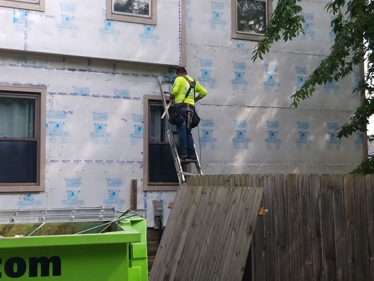 James Hardie Siding on Antique Home by Absolute Roofing and Construction